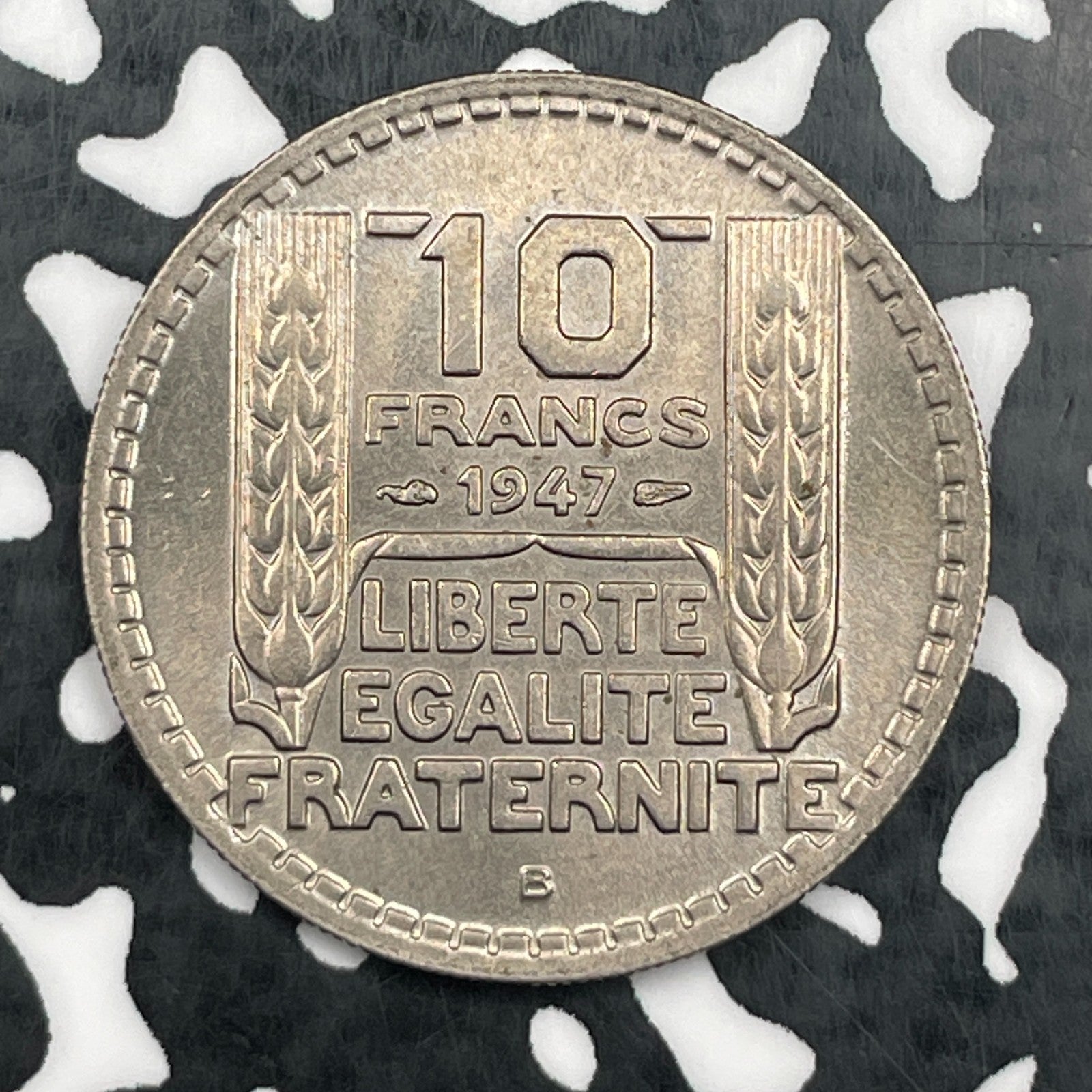 1947-B France 10 Francs Lot#N2936 High Grade! Beautiful!
