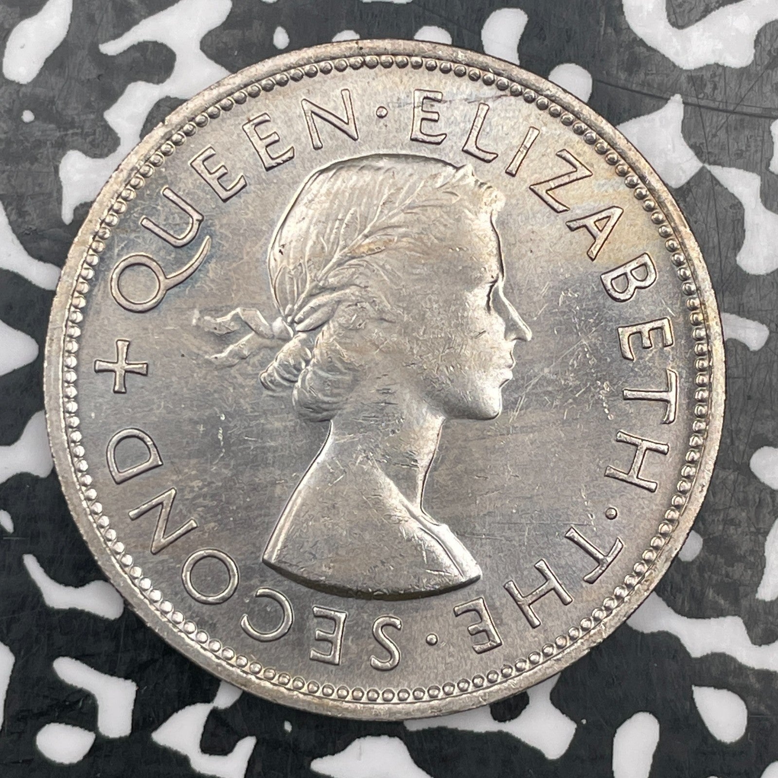 1953 New Zealand 1 Crown Lot#F9283 High Grade! Beautiful!