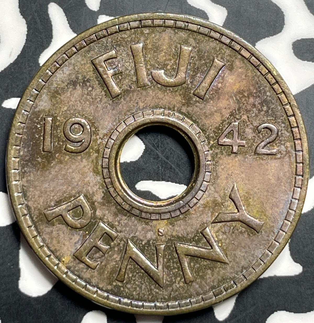 1942 Fiji 1 Penny Lot#T9374 High Grade! Beautiful!