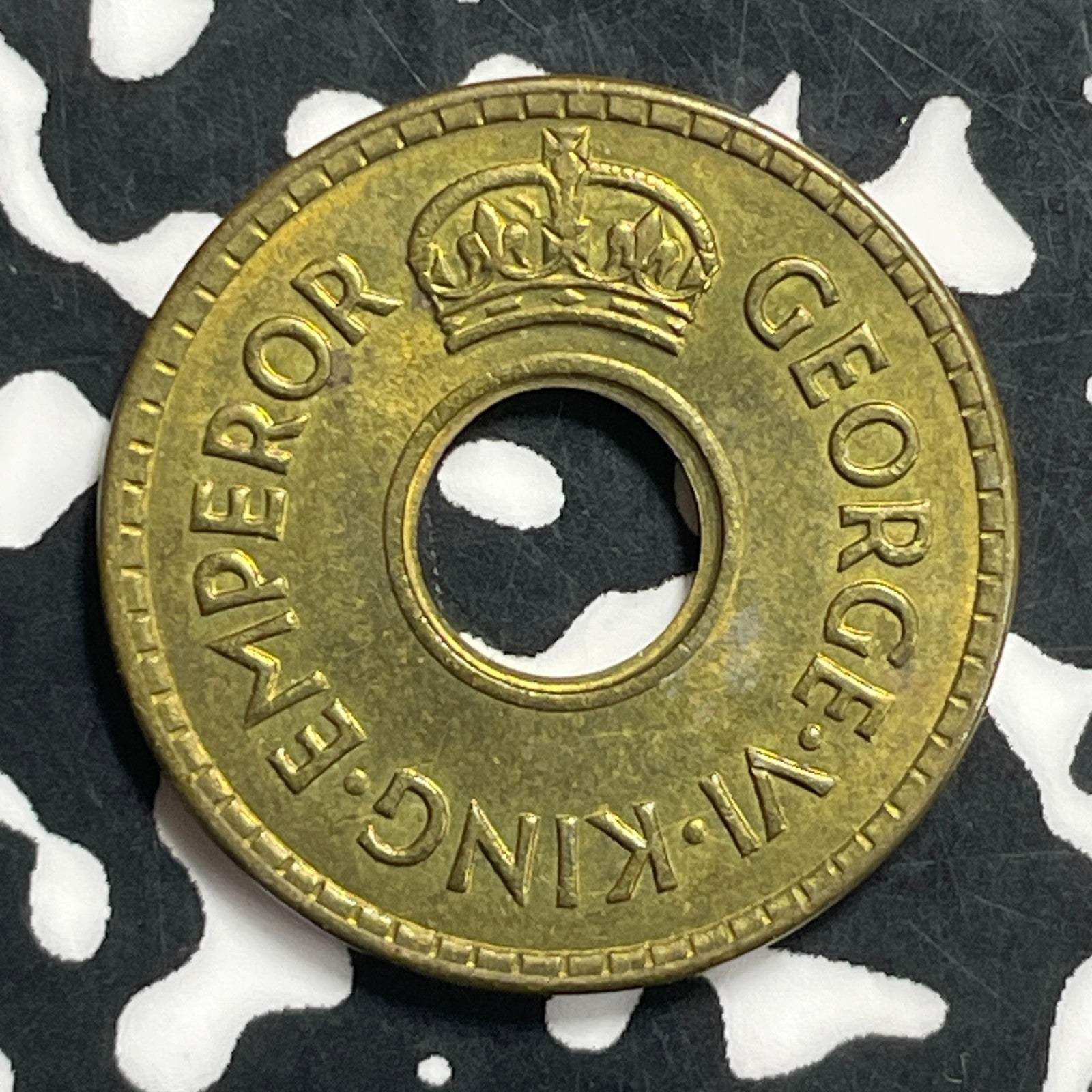 1943 Fiji 1/2 Penny Half Penny Lot#C0603 High Grade! Beautiful!
