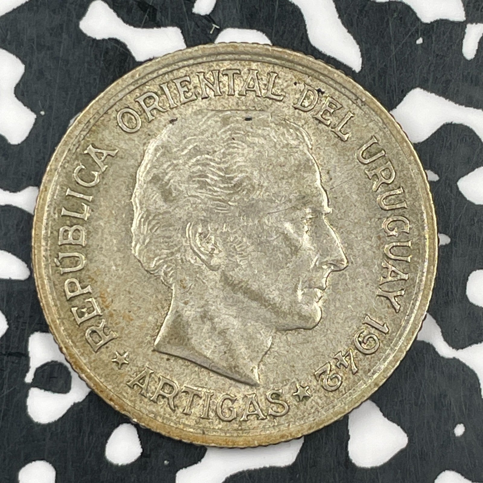 1942 Uruguay 1 Peso Lot#F7397 Silver!