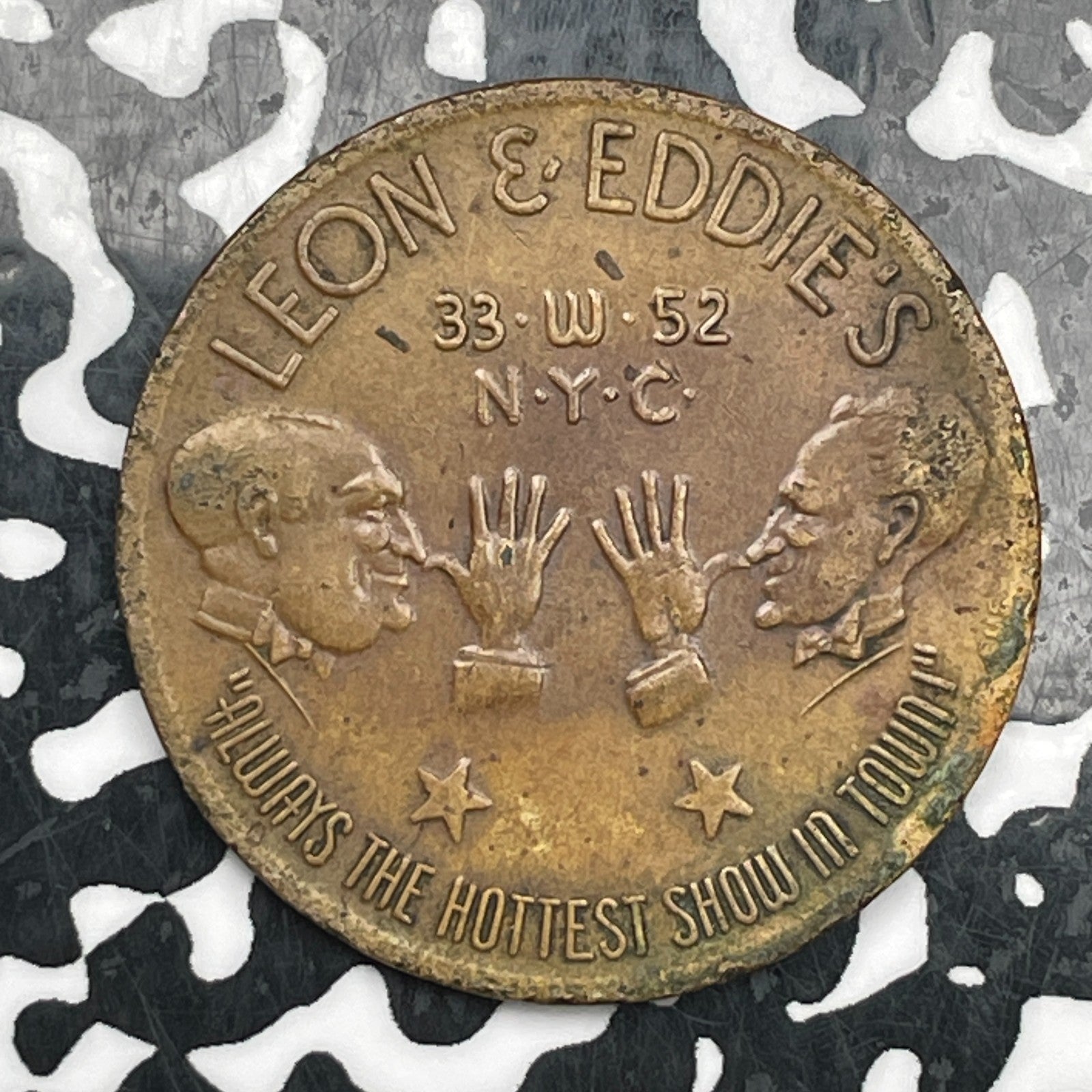 Undated U.S. NYC Leon & Eddie's Good Luck Token Lot#N2542 32mm