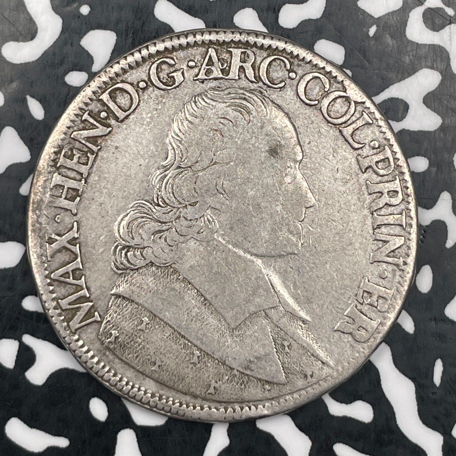 1665 Liege 1 Patagon Lot#JM2006 Large Silver! DAV-4294