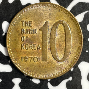 1970 South Korea 10 Won Lot#E1773 Beautiful Detail, Reverse Spots