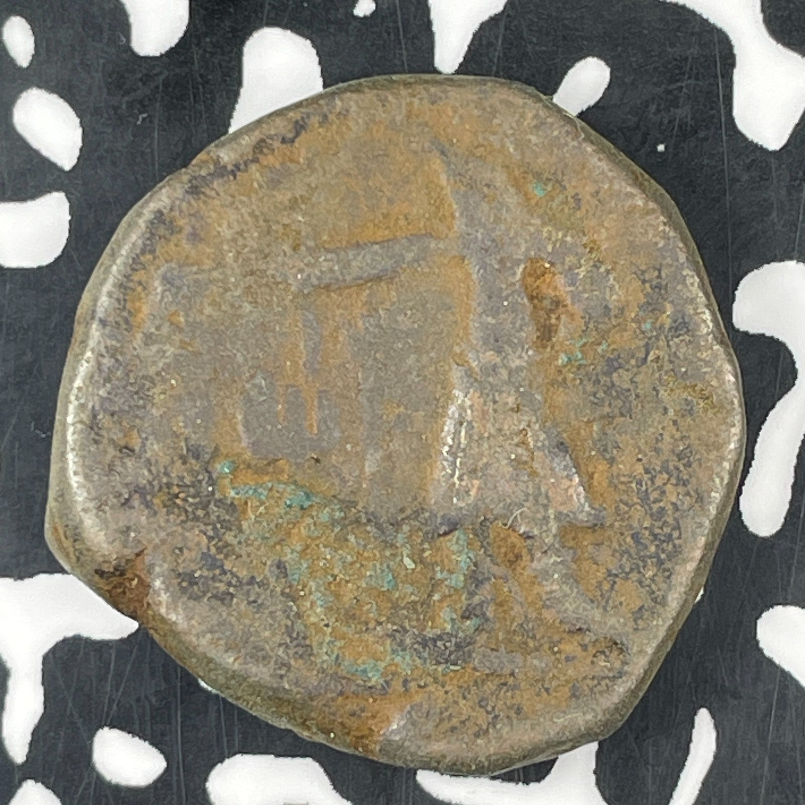 (127-152 AD) Kushan Empire Kanishka I AE Unit Lot#C9861 24mm