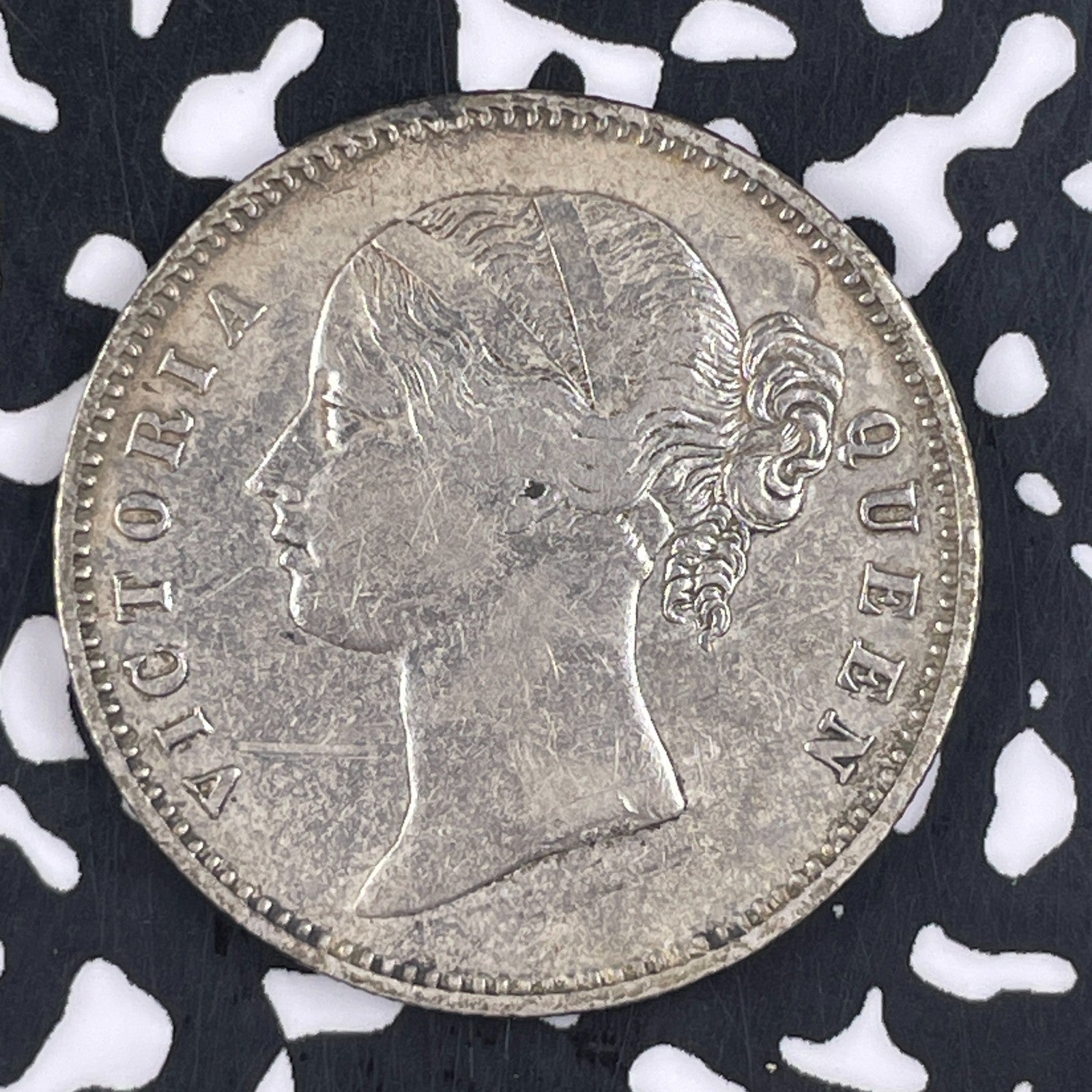1840 India 1 Rupee Lot#F3506 Silver! Nice!