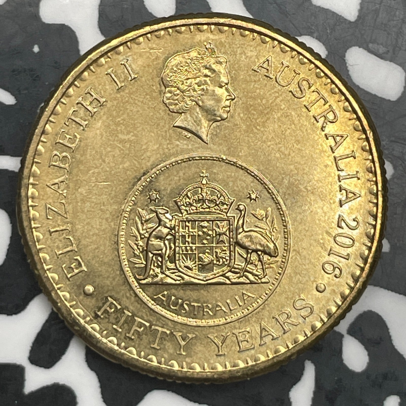 2016 Australia $1 Dollar Lot#F7319 High Grade! Beautiful!