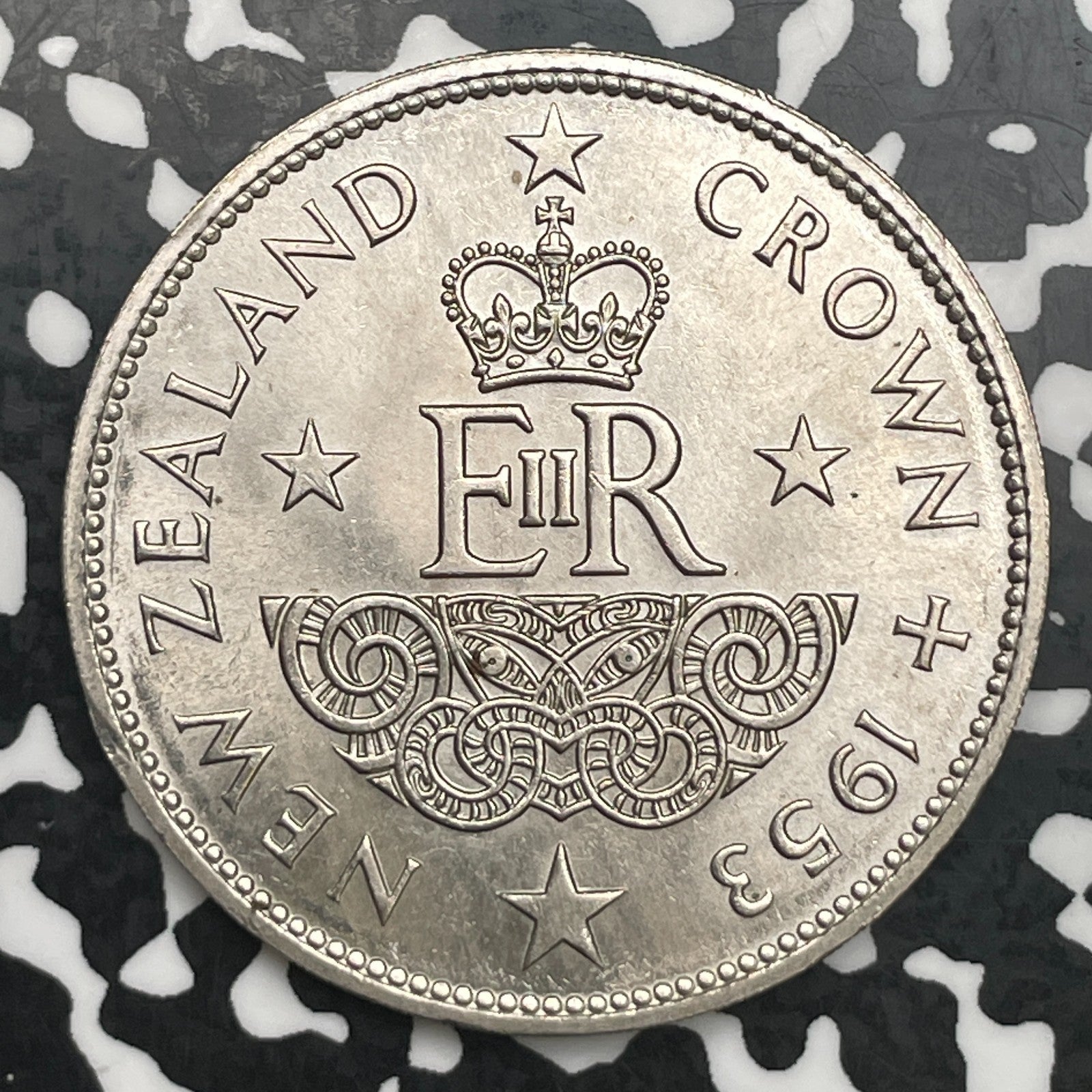 1953 New Zealand 1 Crown Lot#F7275 High Grade! Beautiful!