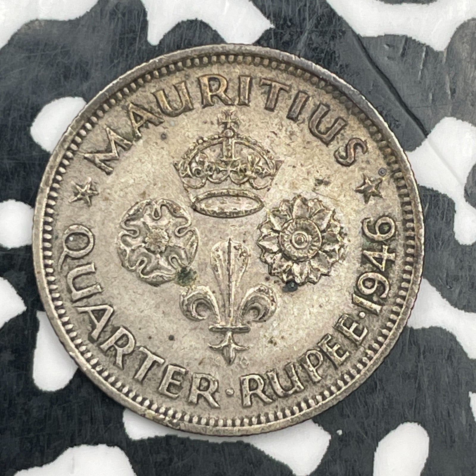 1946 Mauritius 1/4 Rupee Lot#F9295 Silver!
