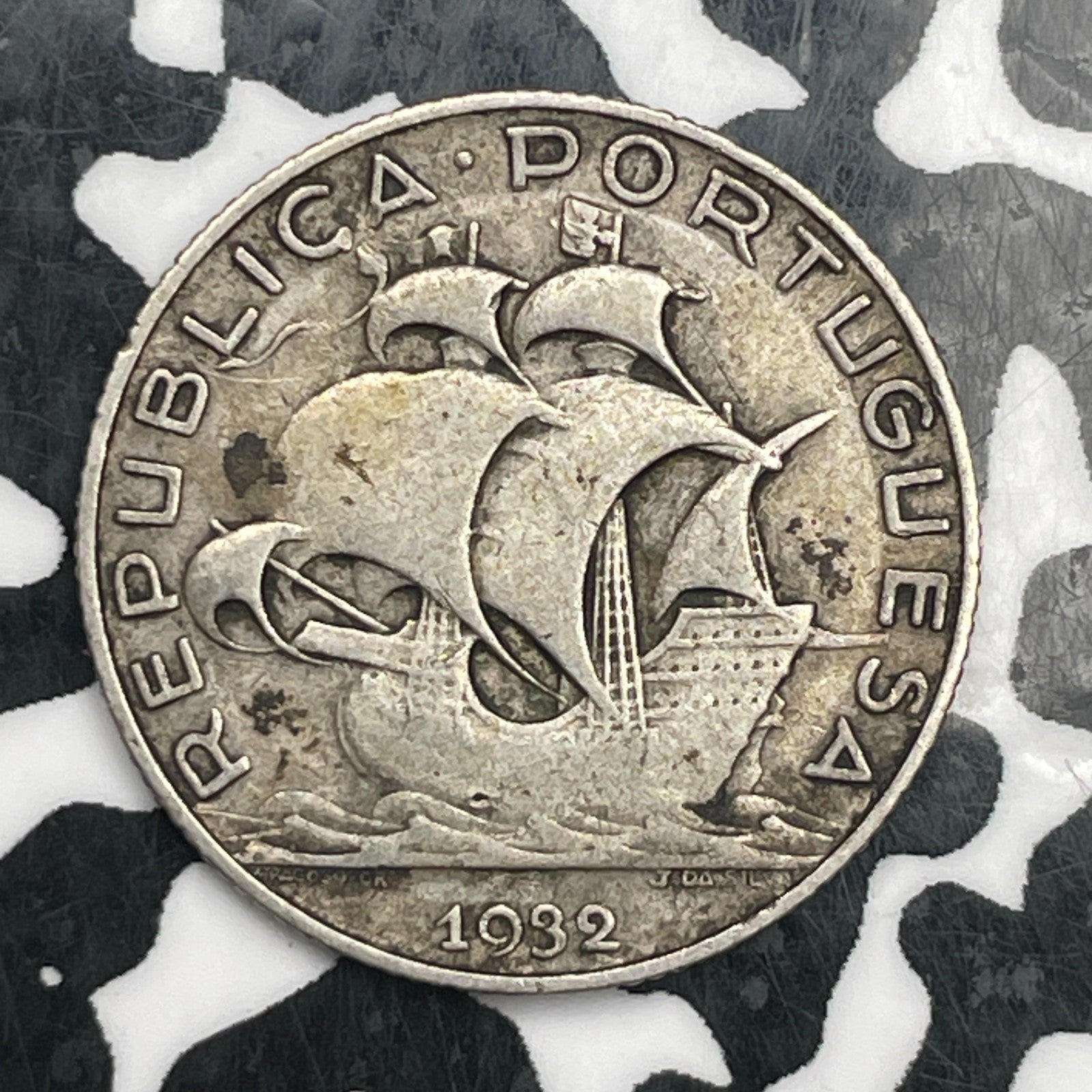 1932 Portugal 2 1/2 Escudos Lot#N2551 Silver!