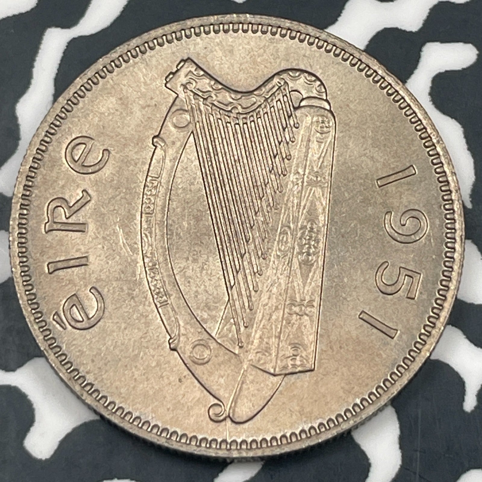 1951 Ireland 1 Shilling Lot# N3741 High Grade! Beautiful!