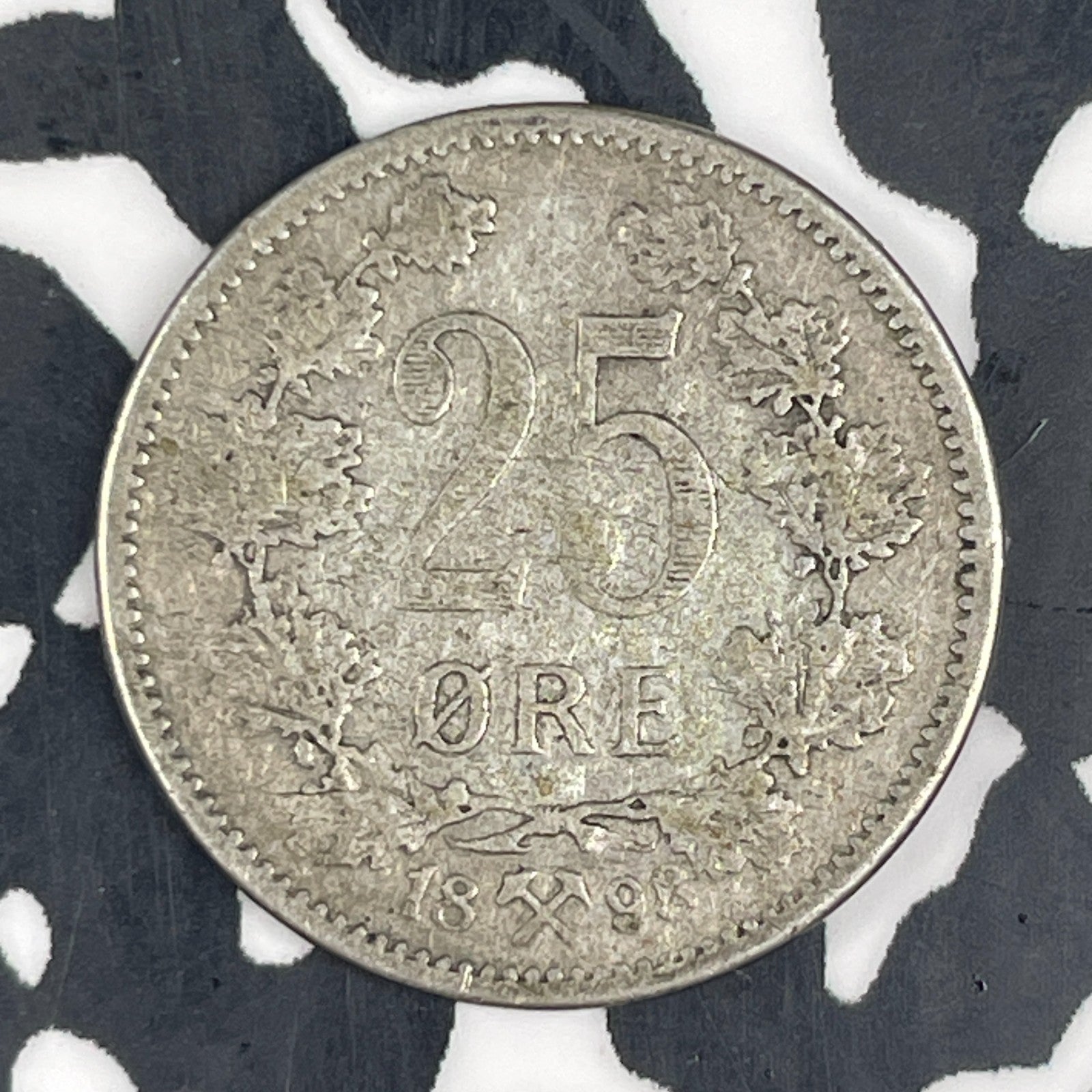 1898 Norway 25 Ore Lot#C9225 Silver!