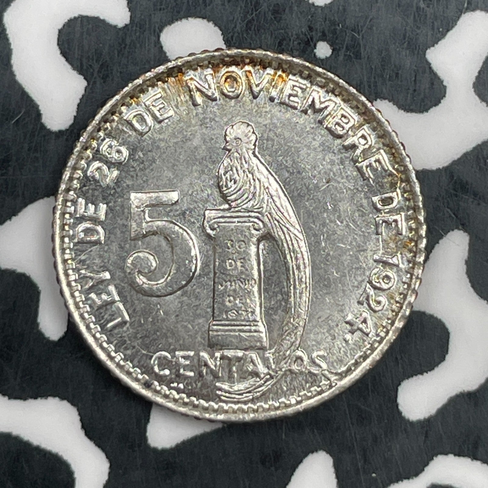 1947 Guatemala 5 Centavos Lot#N1222 Silver! High Grade! Beautiful!