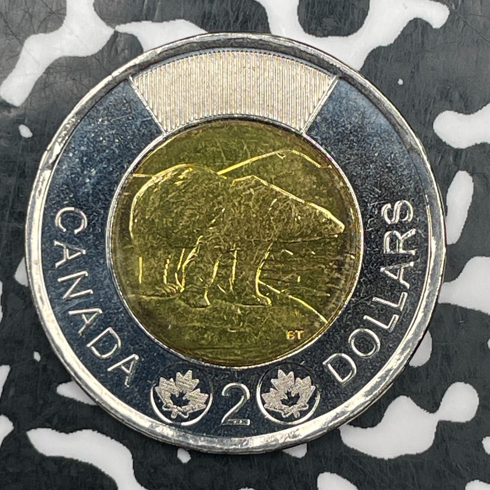 2012 Canada $2 Dollars Lot#F9678 High Grade! Beautiful! Polar Bear