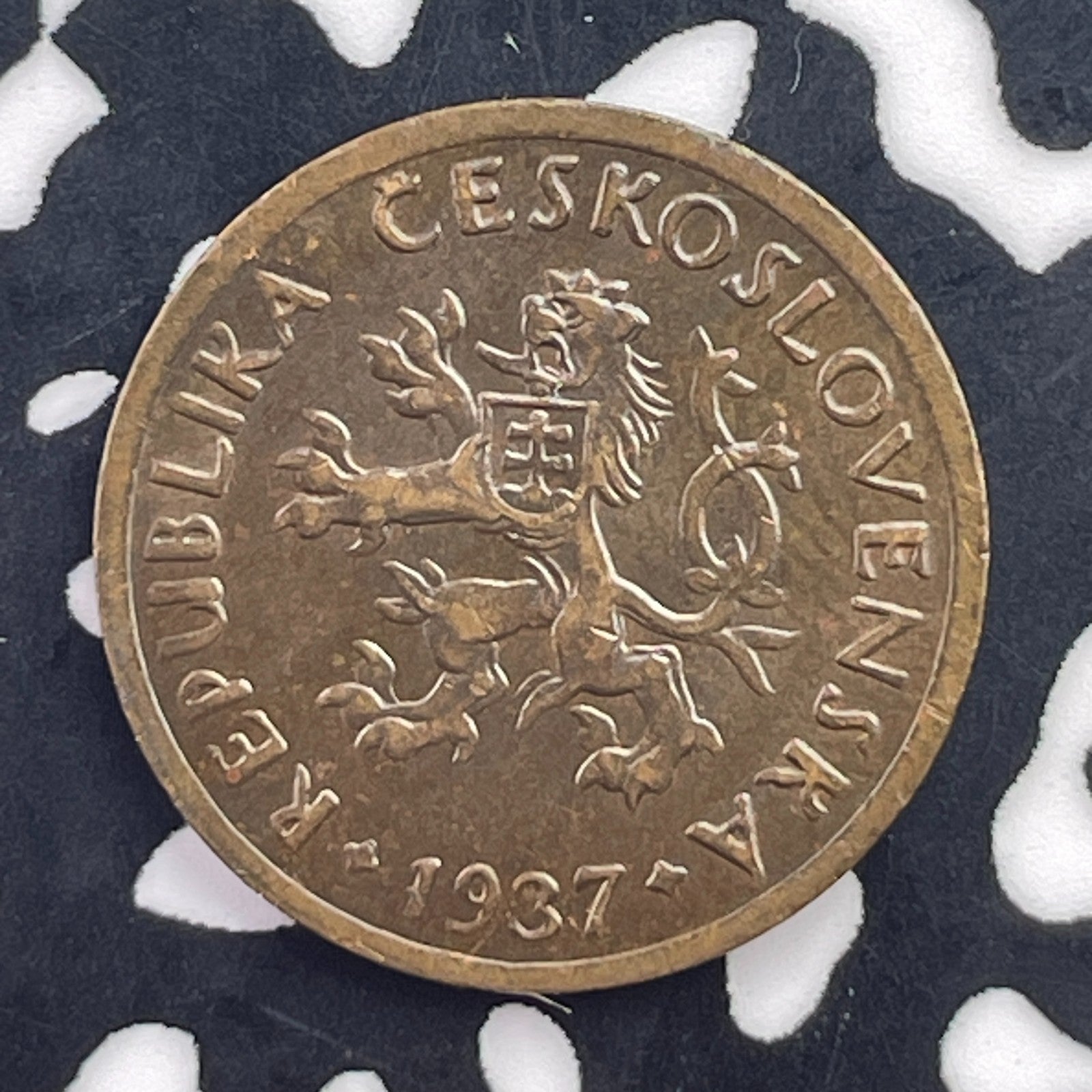 1937 Czechoslovakia 10 Haleru Lot#C4687 High Grade! Beautiful!