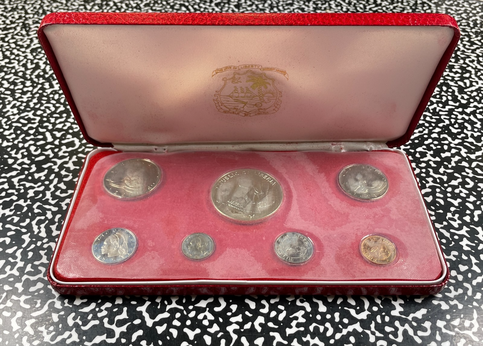 1975 Liberia 7x Coin Proof Set Lot#B3536 Including Silver! With Case