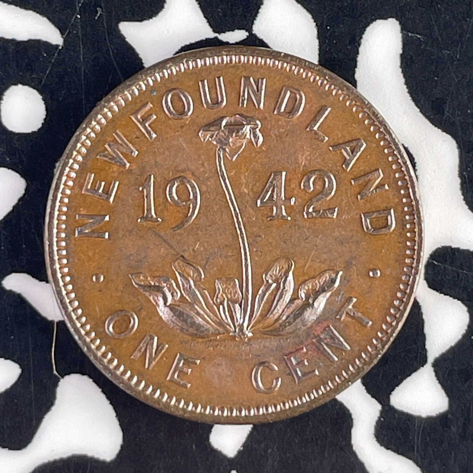 1942 Newfoundland Small Cent Lot#F2808 Nice!