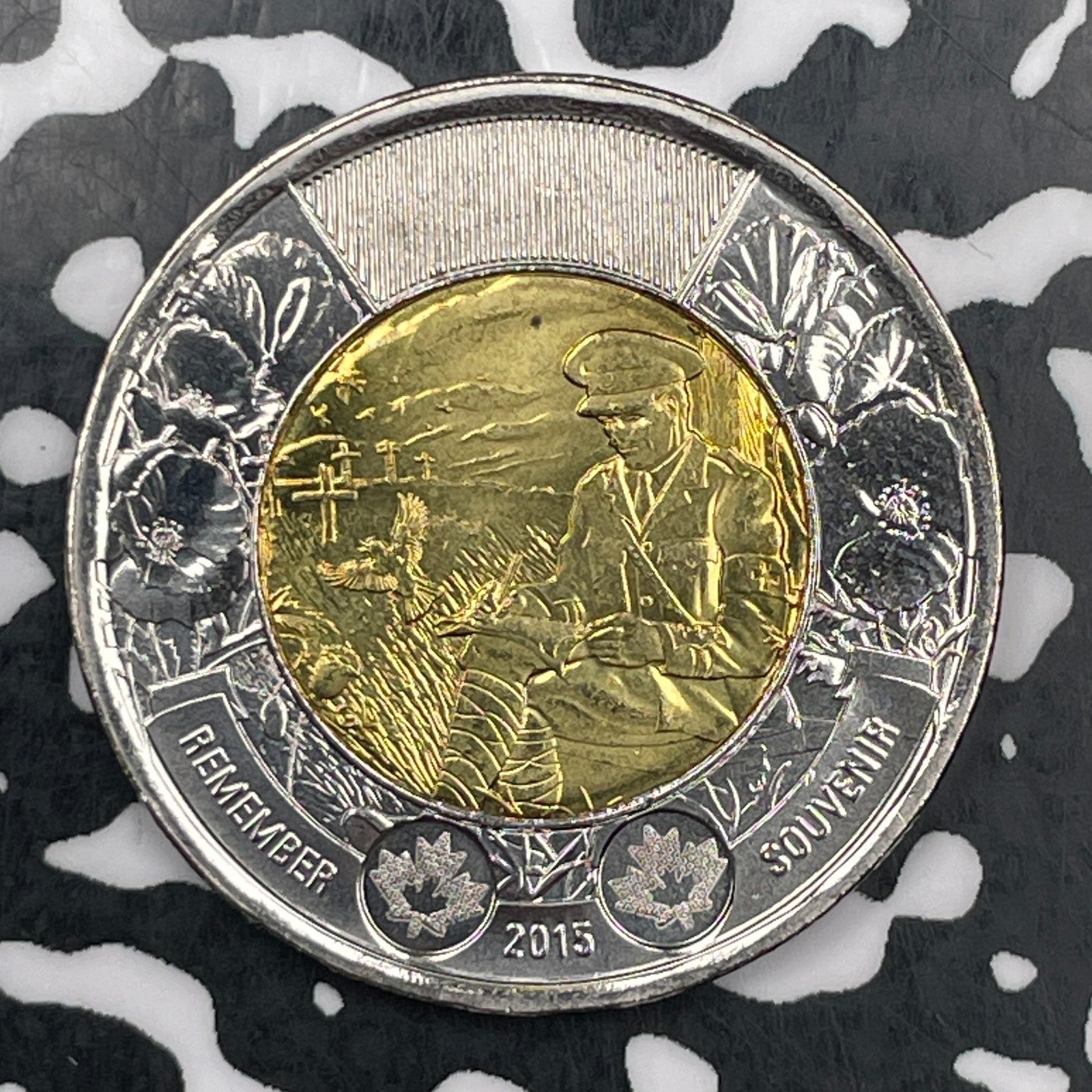 2015 Canada $2 Dollars Lot#F9681 High Grade! Beautiful! WW1