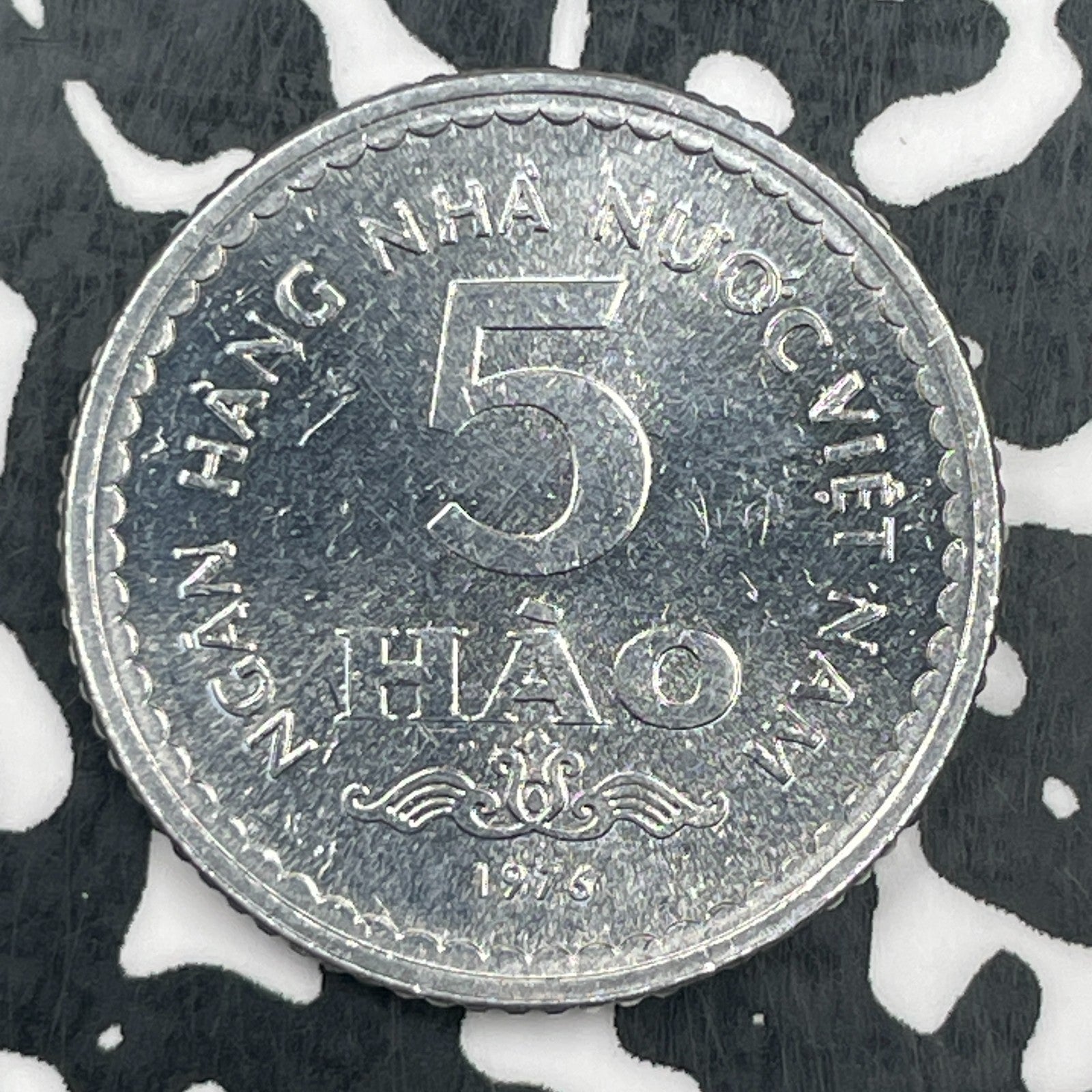 1976 Vietnam 5 Hao Lot#F8783 High Grade! Beautiful!