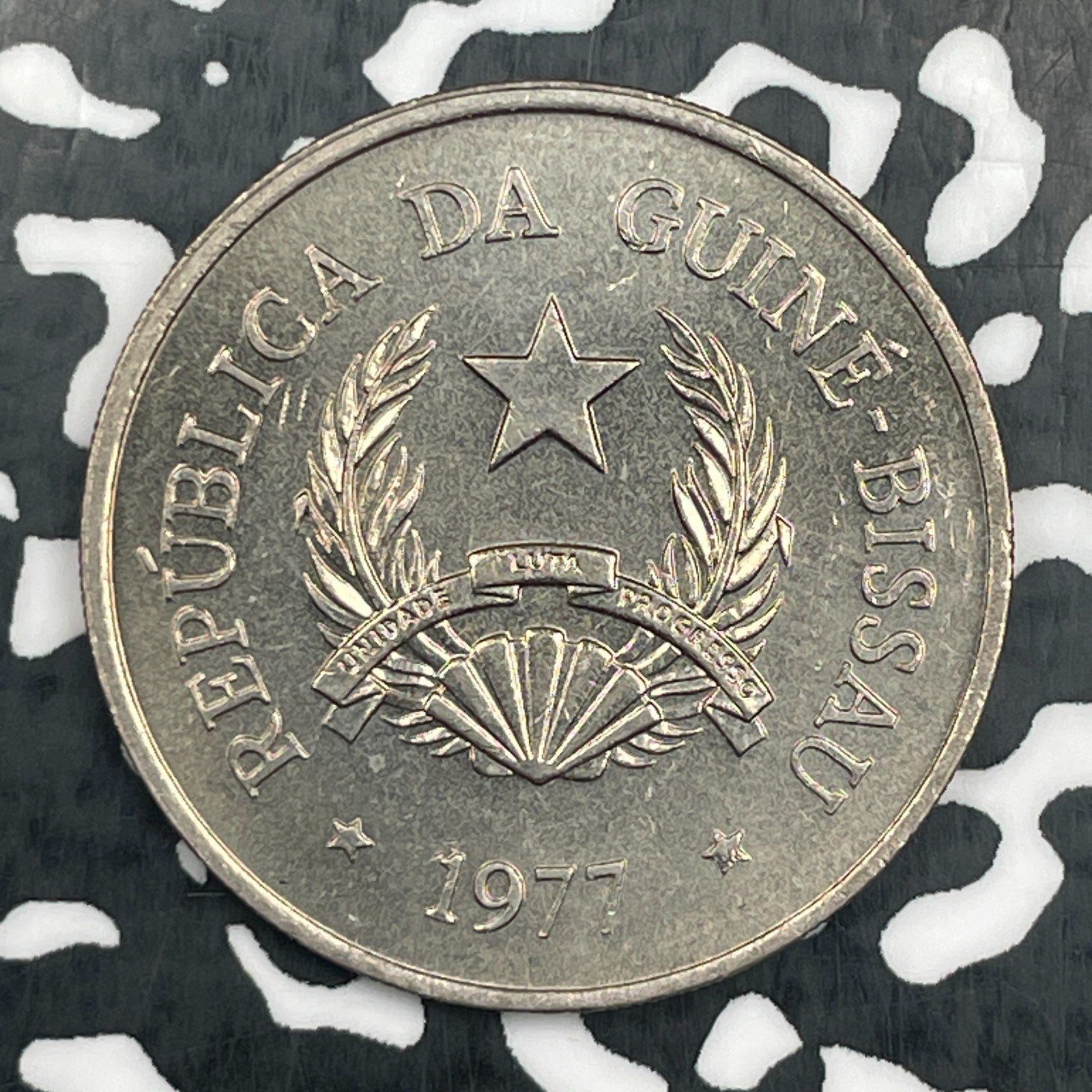 1977 Guinea Bissau 5 Pesos Lot#N3017 High Grade Beautiful!
