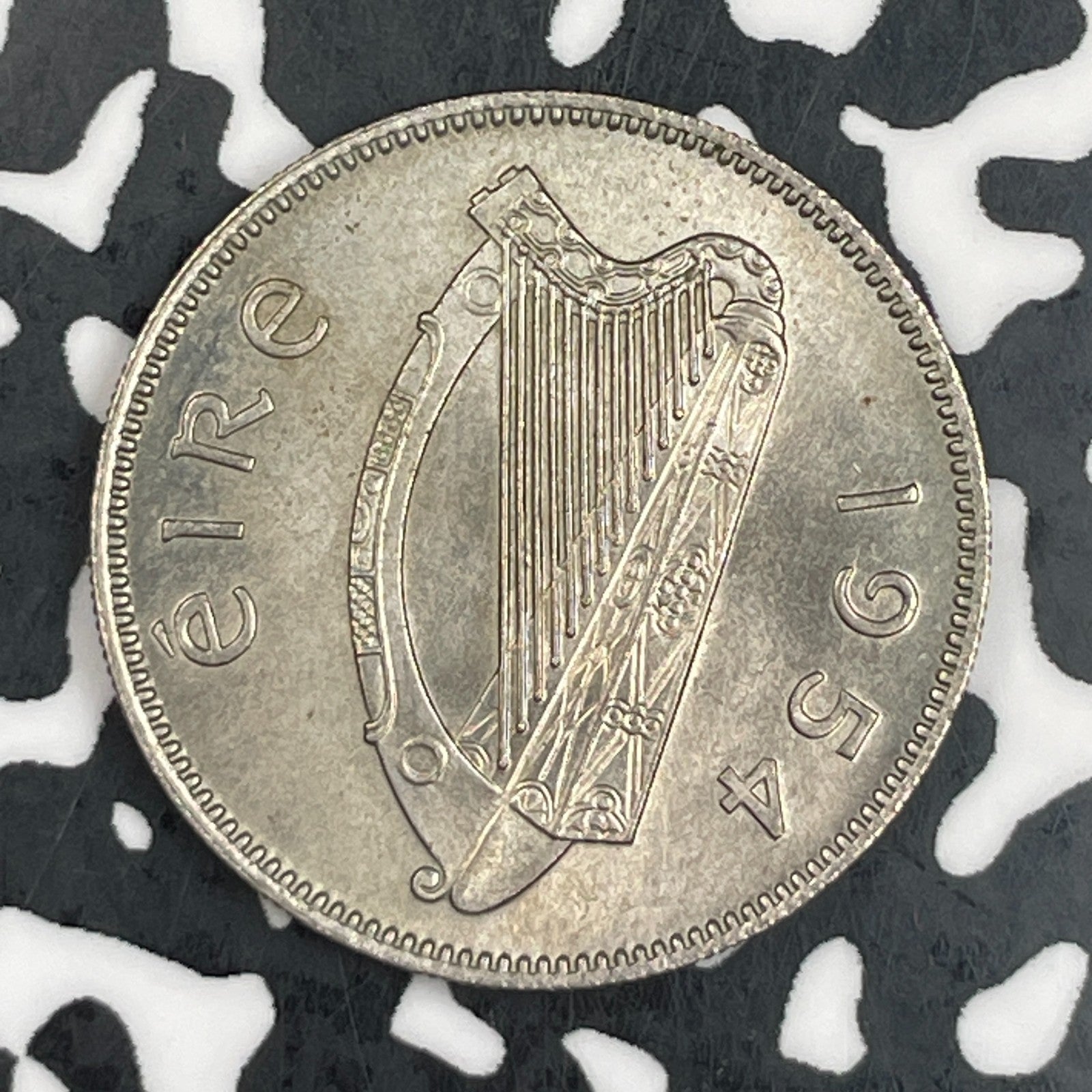 1954 Ireland 1 Shilling Lot#F7695 High Grade! Beautiful!