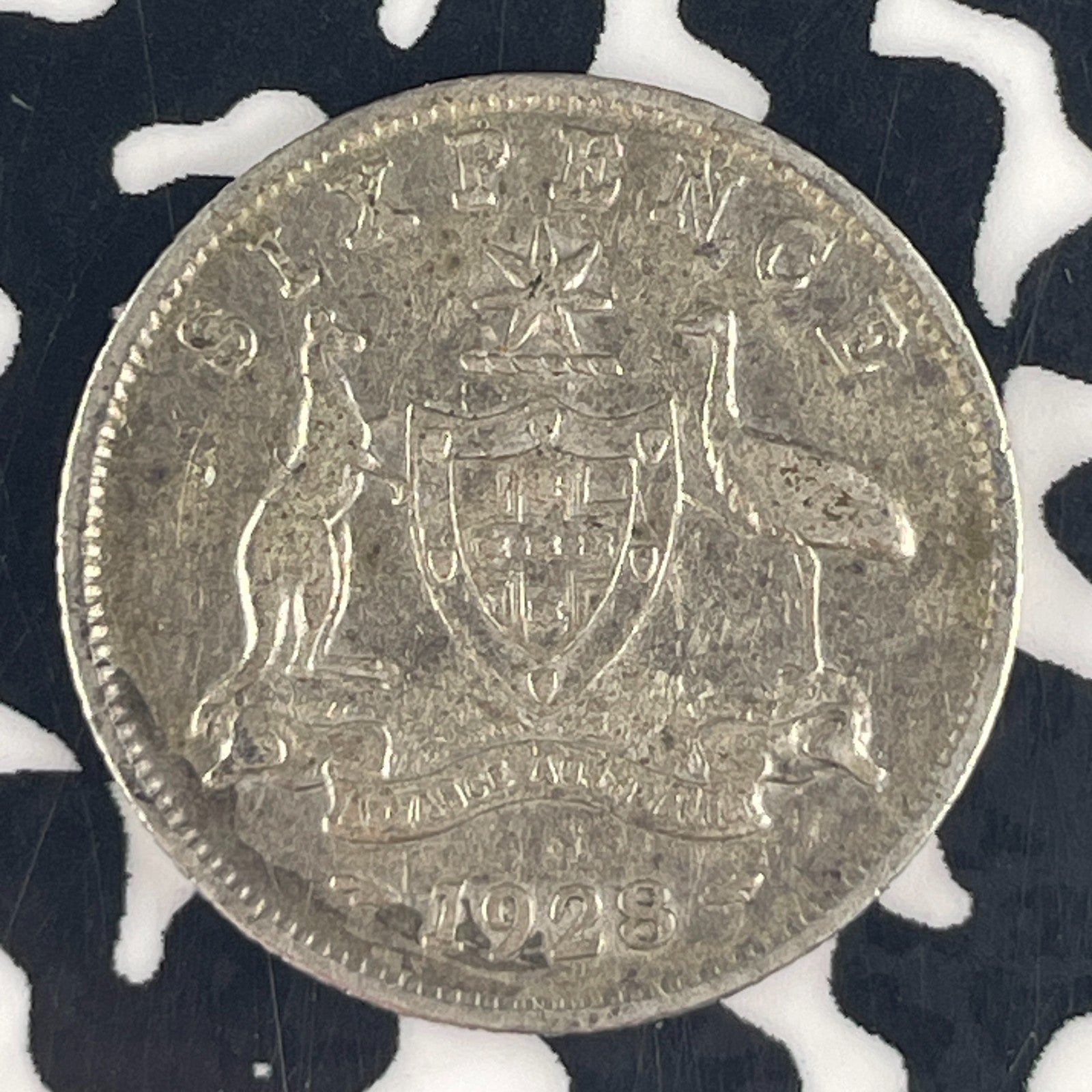 1928 Australia 6 Pence Sixpence Lot#F4551 Silver!