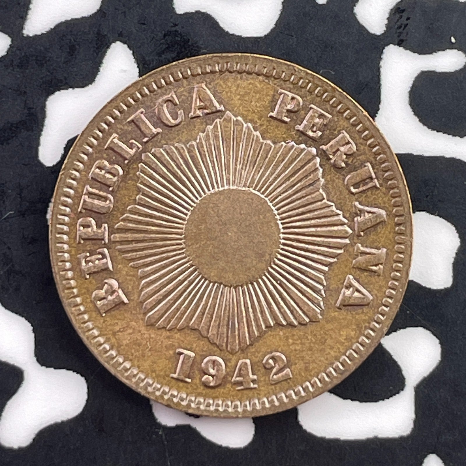 1942 Peru 1 Centavo Lot#C5592 High Grade! Beautiful! KM#208A