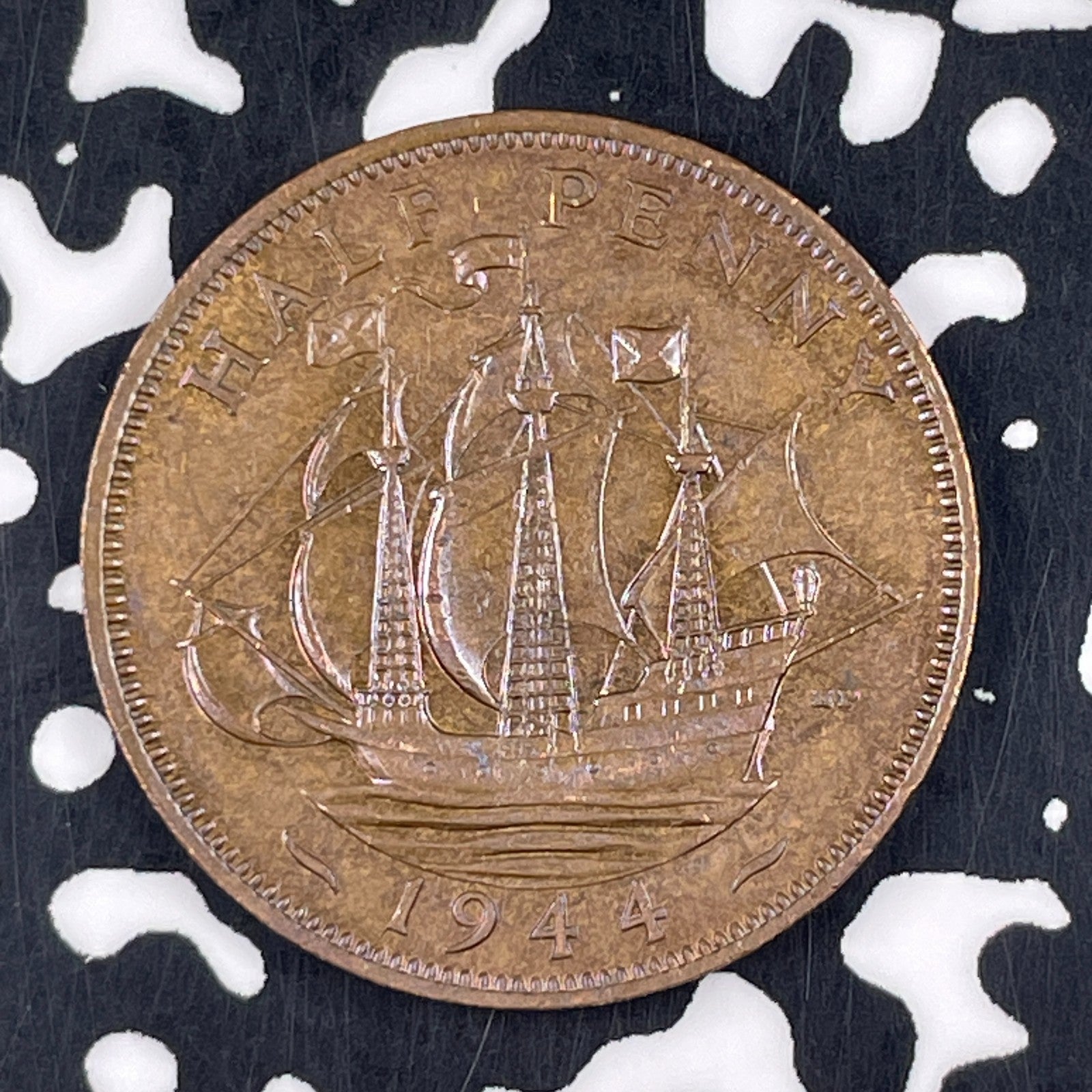 1944 Great Britain 1/2 Penny Half Penny Lot#F4300 Nice!