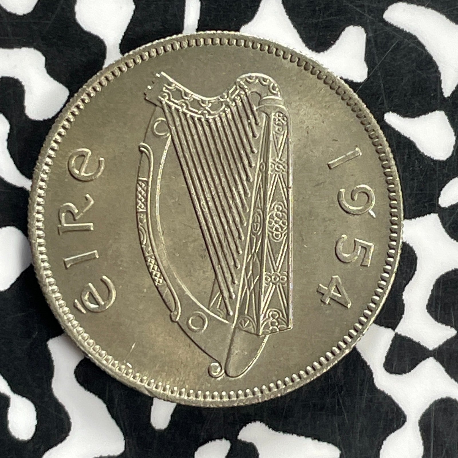 1954 Ireland 1 Shilling Lot#C1700 High Grade! Beautiful!