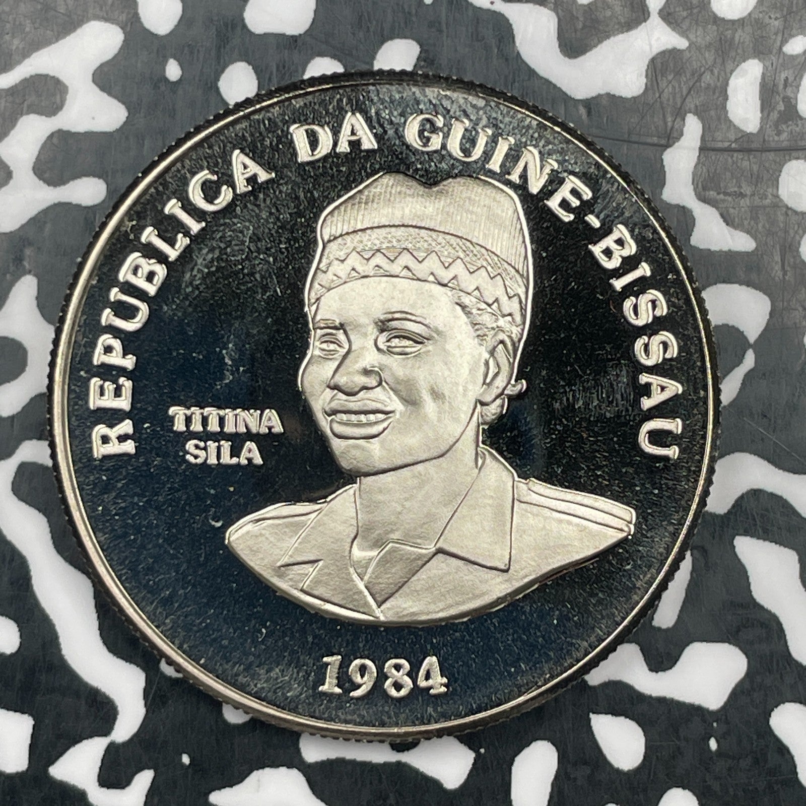 1984 Guinea-Bissau 250 Pesos Lot#N1096 Proof! International Games