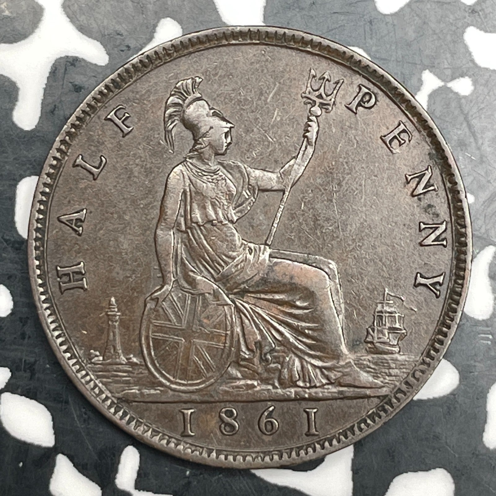 1861 Great Britain 1/2 Penny Half Penny Lot#F7166 Nice!