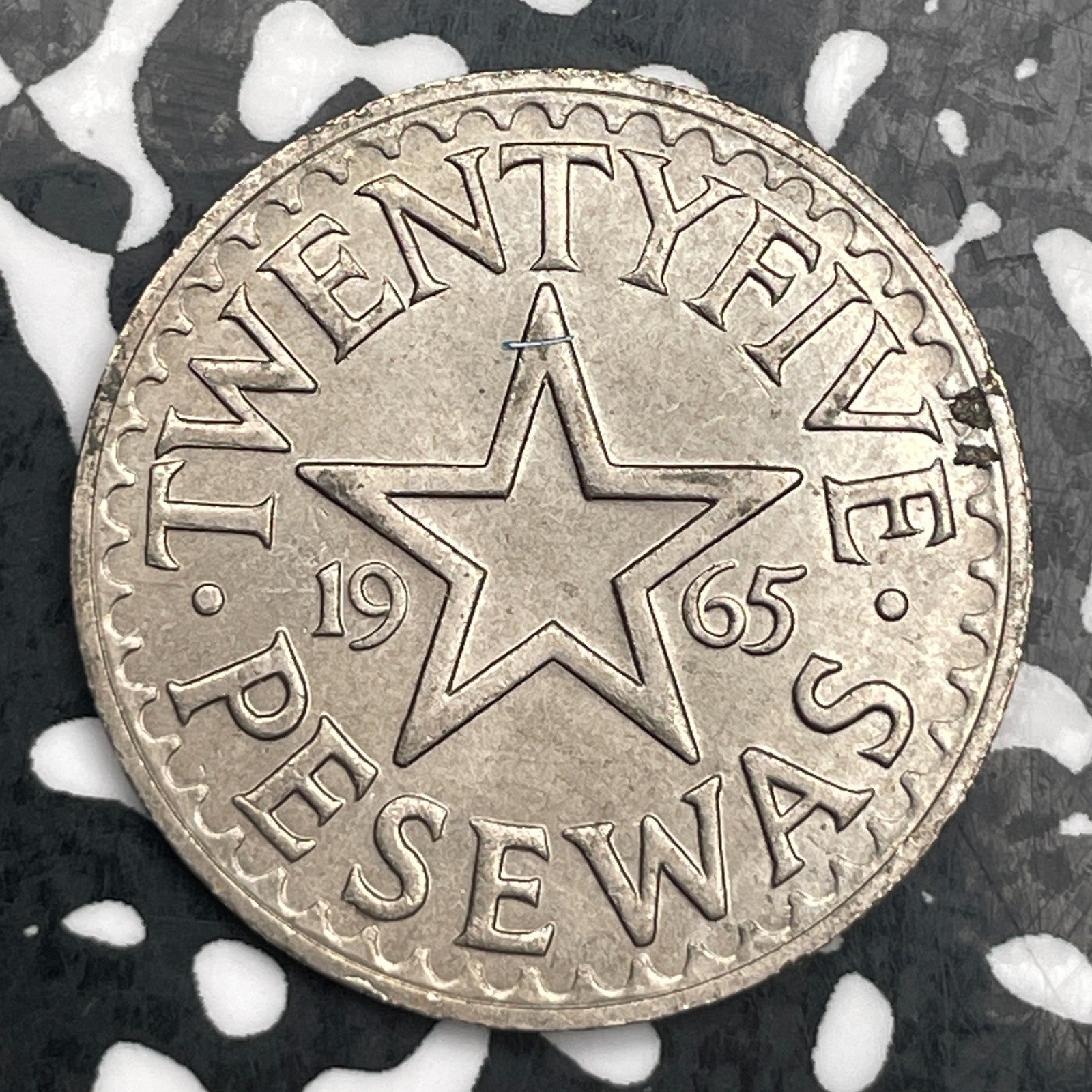 1965 Ghana 25 Pesewas Lot#F6576 High Grade! Beautiful!