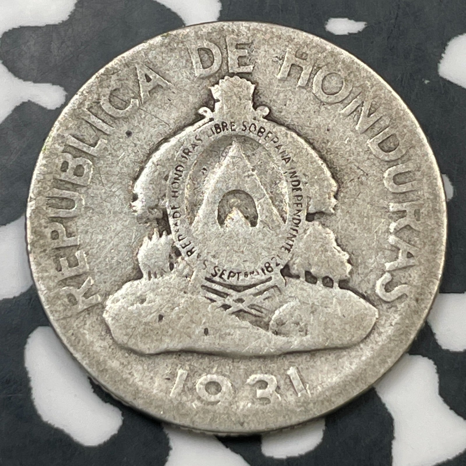 1931 Honduras 5 Centavos Lot#N3899 Silver!