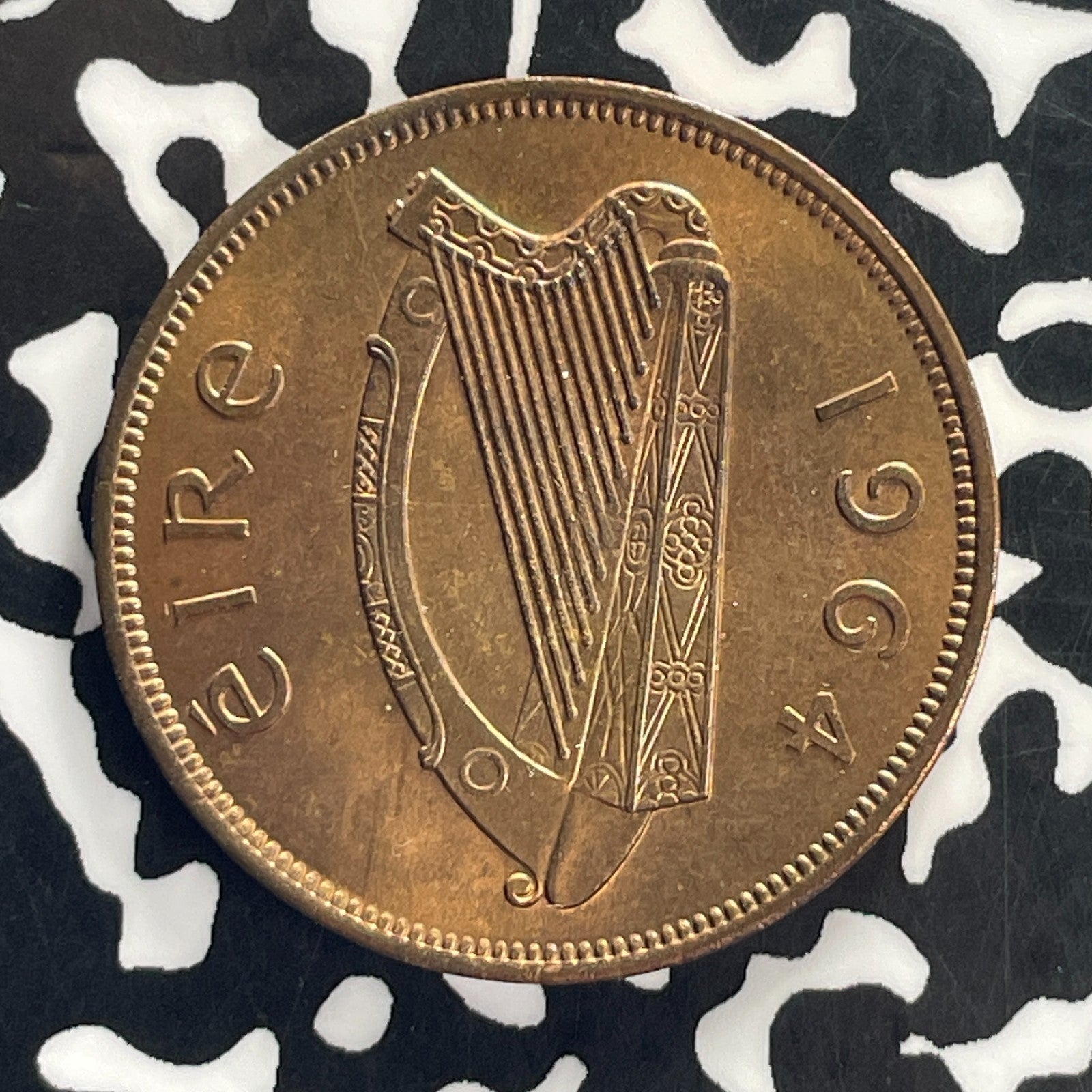 1964 Ireland 1 Penny Lot#C4625 High Grade! Beautiful!