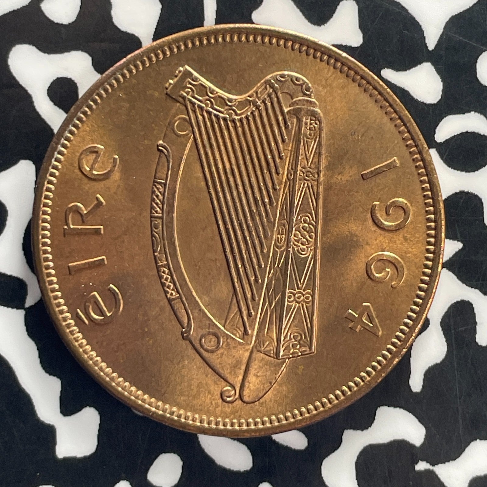 1964 Ireland 1 Penny Lot#C4626 High Grade! Beautiful!