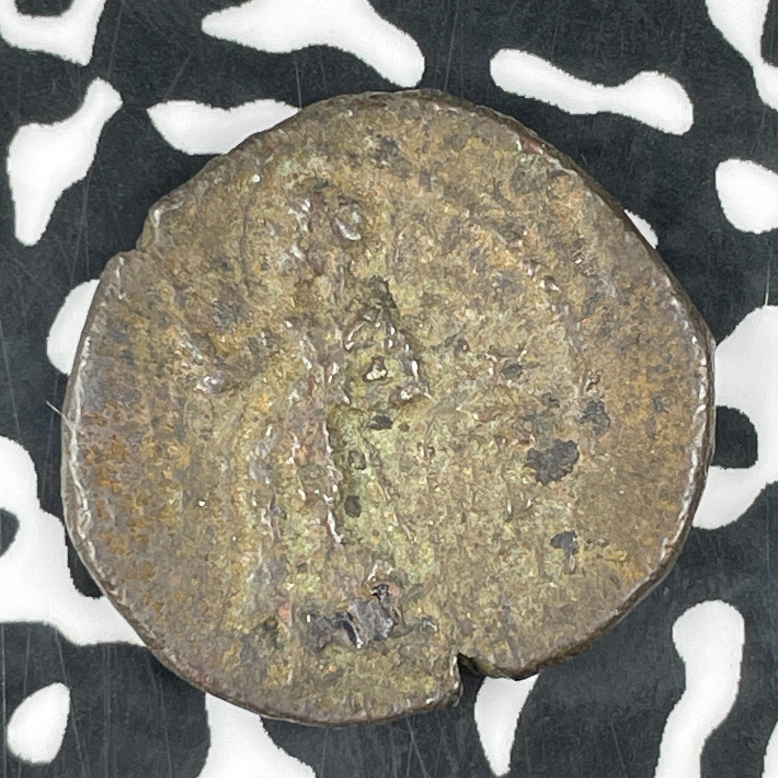 (130-158 AD) Kushan Empire Kanishka I AE 1/2 Unit Lot#C9885 MAC-3128