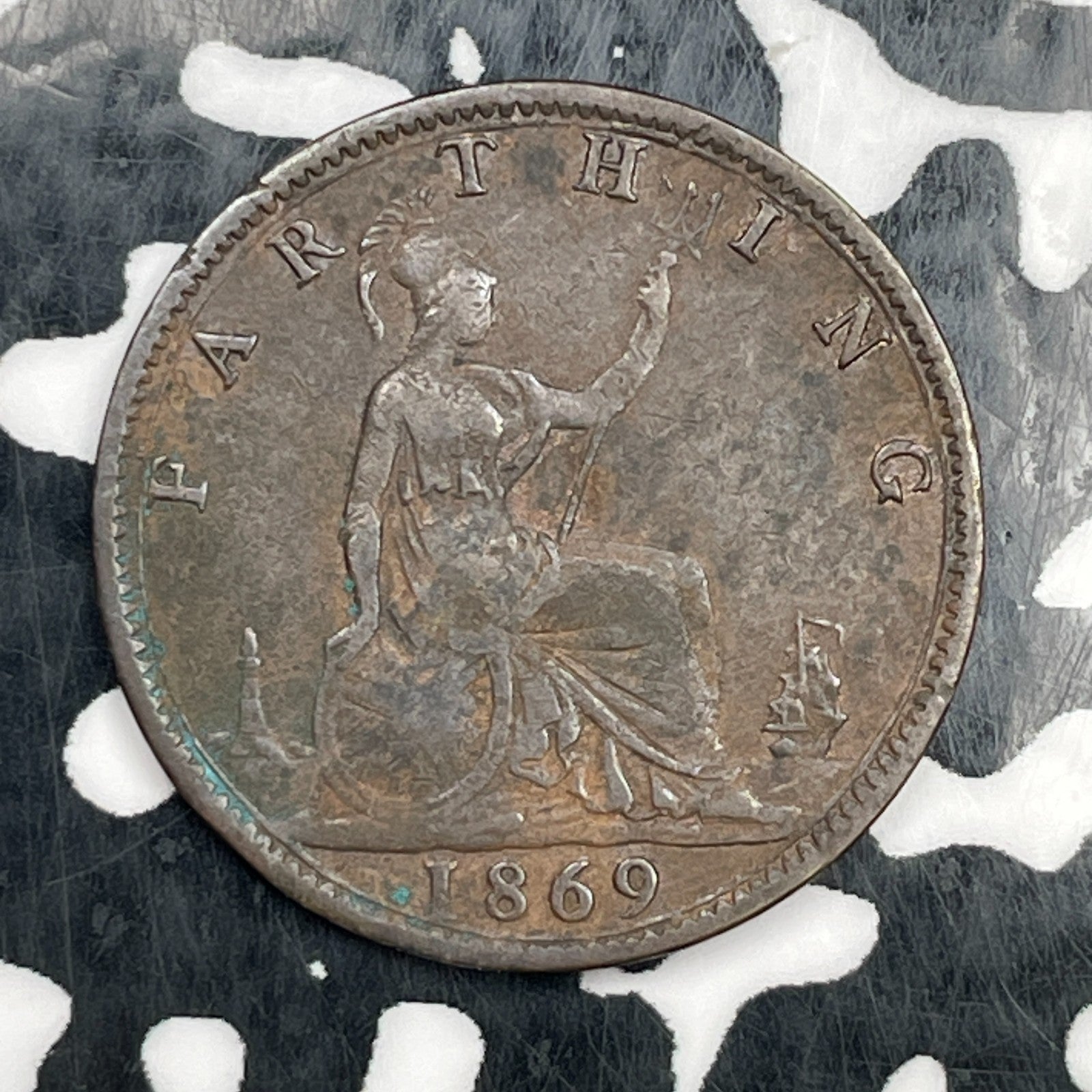 1869 Great Britain Farthing Lot#N2700 Nice!