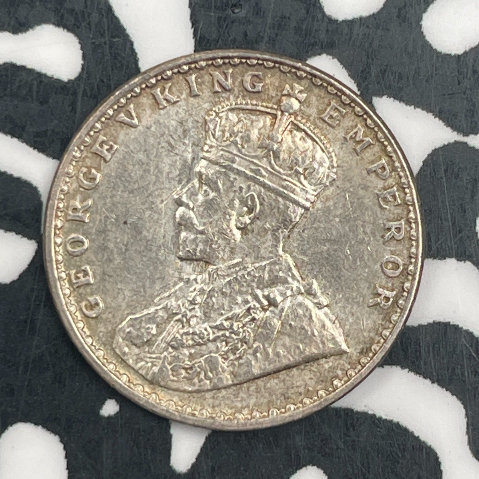 1917 India 2 Annas Lot#F8308 Silver! Nice!