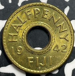 1942 Fiji 1/2 Penny Half Penny Lot#T9389 Nice!