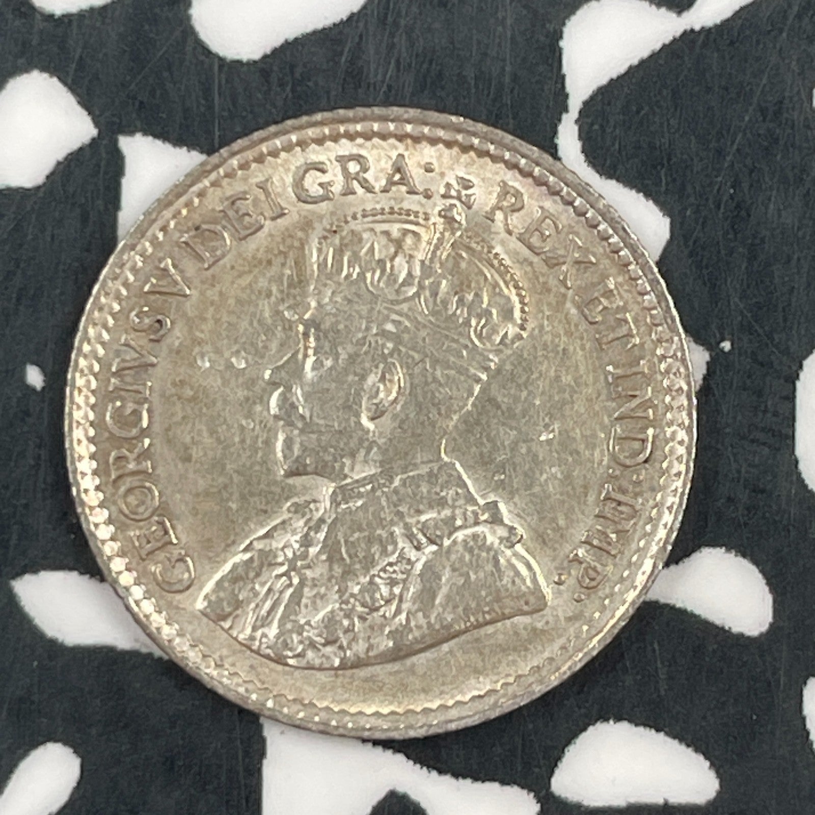 1918 Canada 5 Cents Lot#F5052 Silver! Nice!