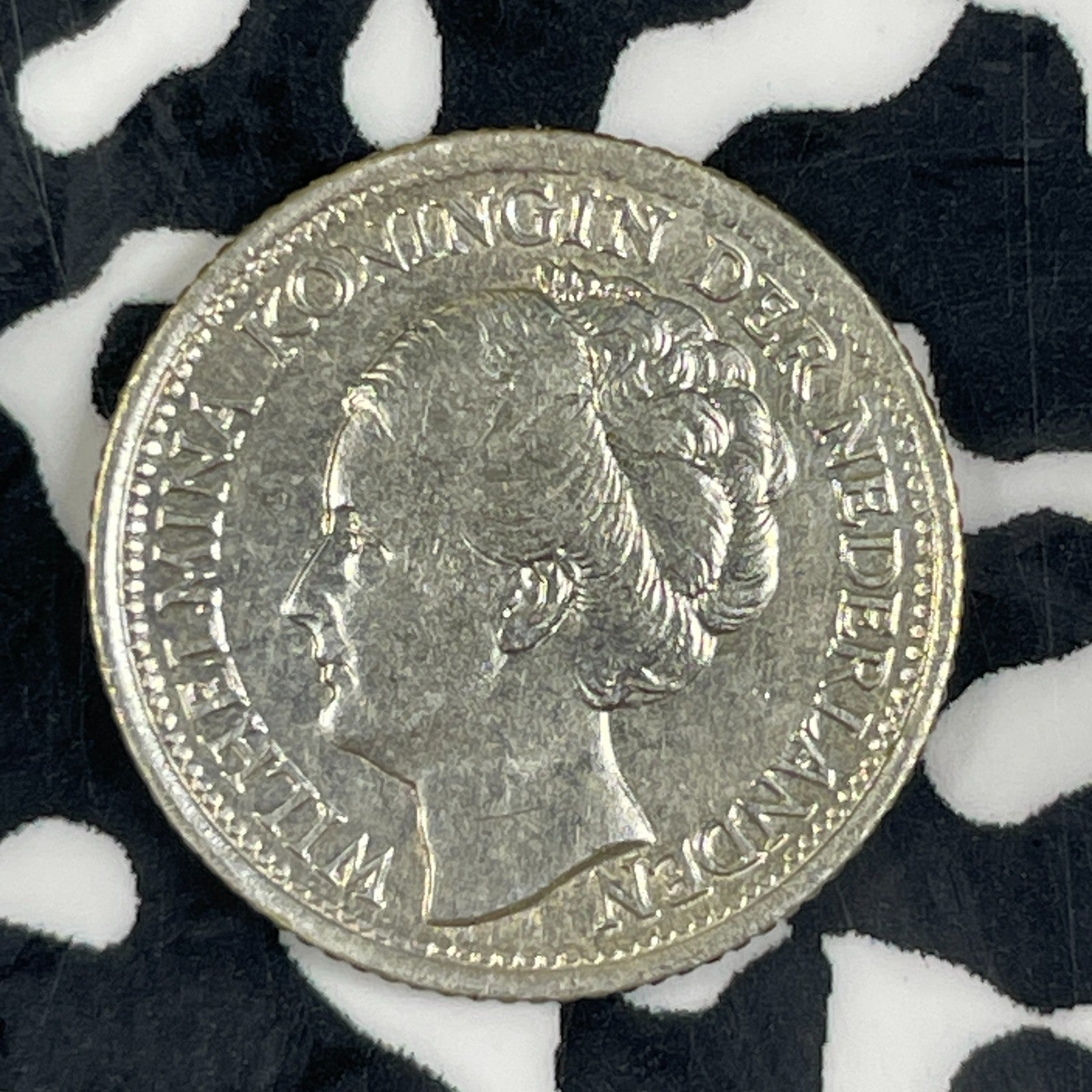 1942-P Suriname 10 Cents Lot#C9106 Silver! Nice!