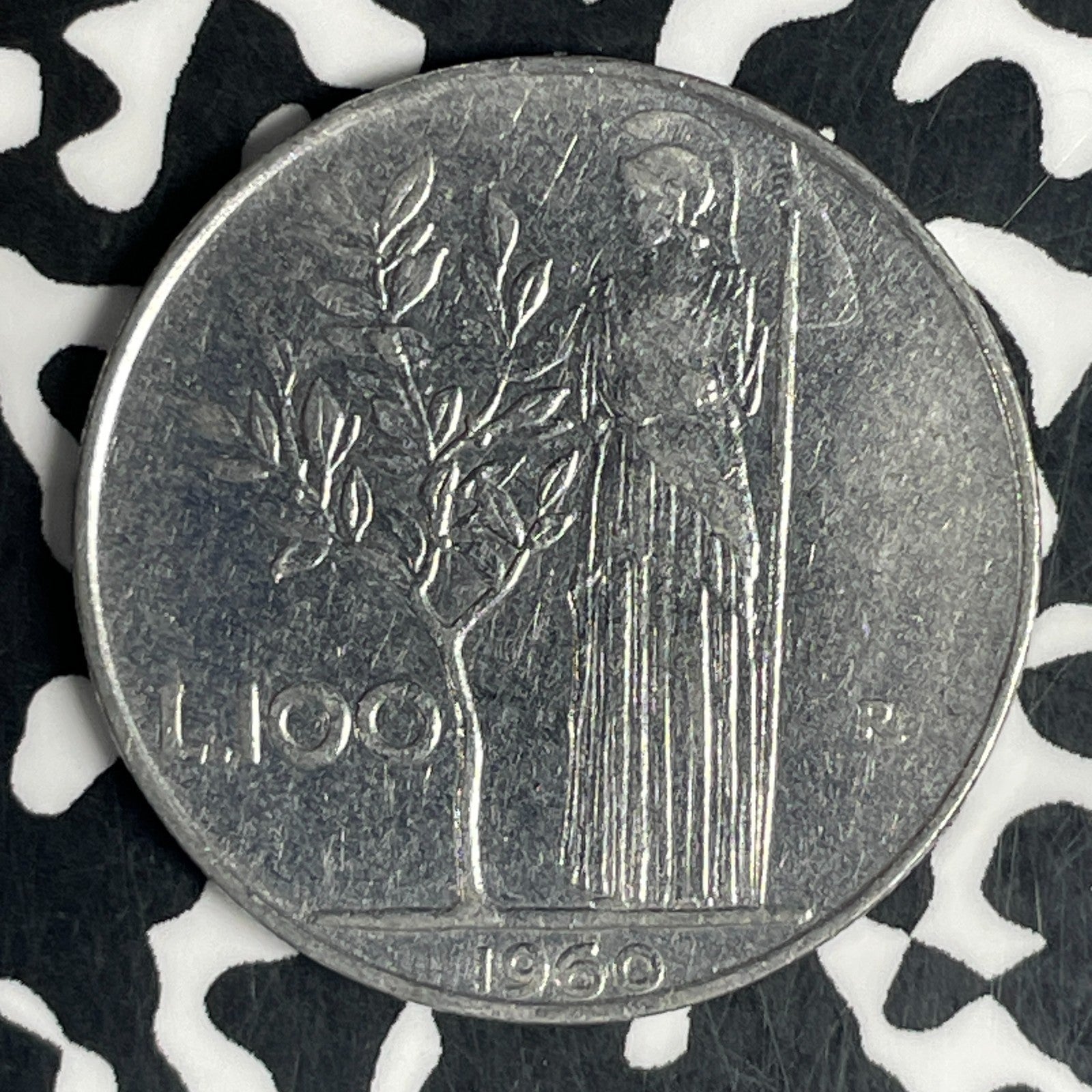 1960-R Italy 100 Lire Lot#C6324