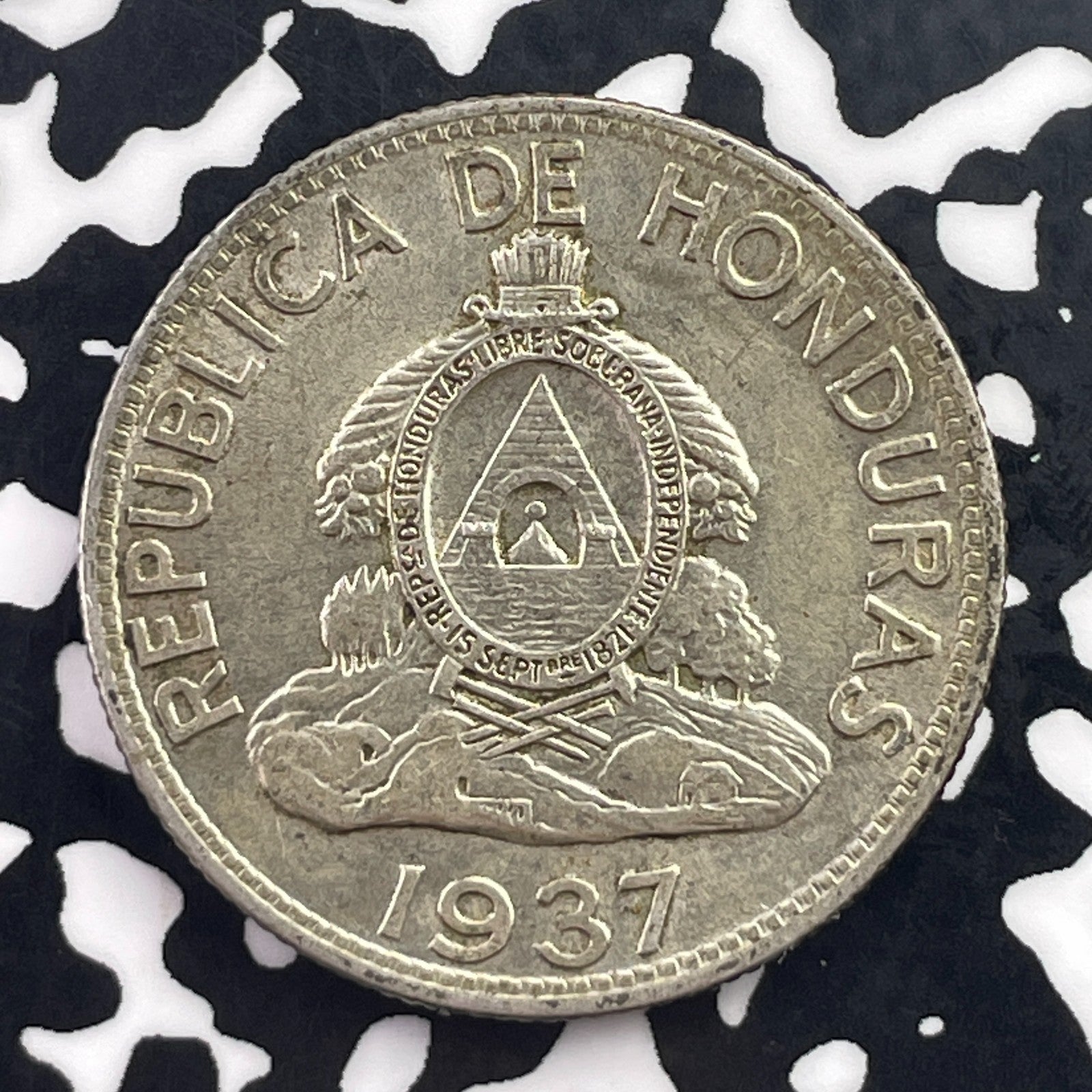 1937 Honduras 1 Lempira Lot#C6812 Silver! Nice!