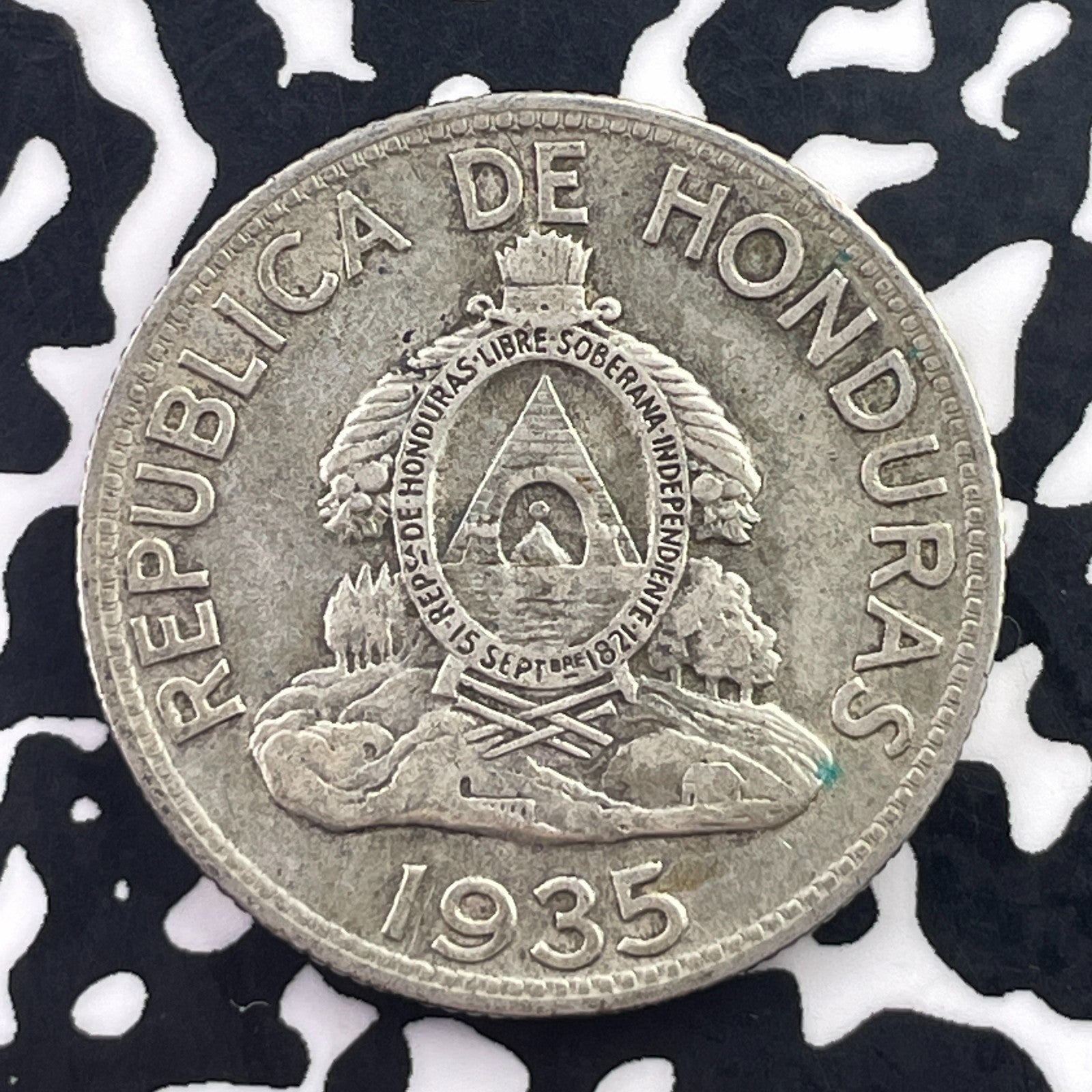 1935 Honduras 1 Lempira Lot#C6806 Silver!
