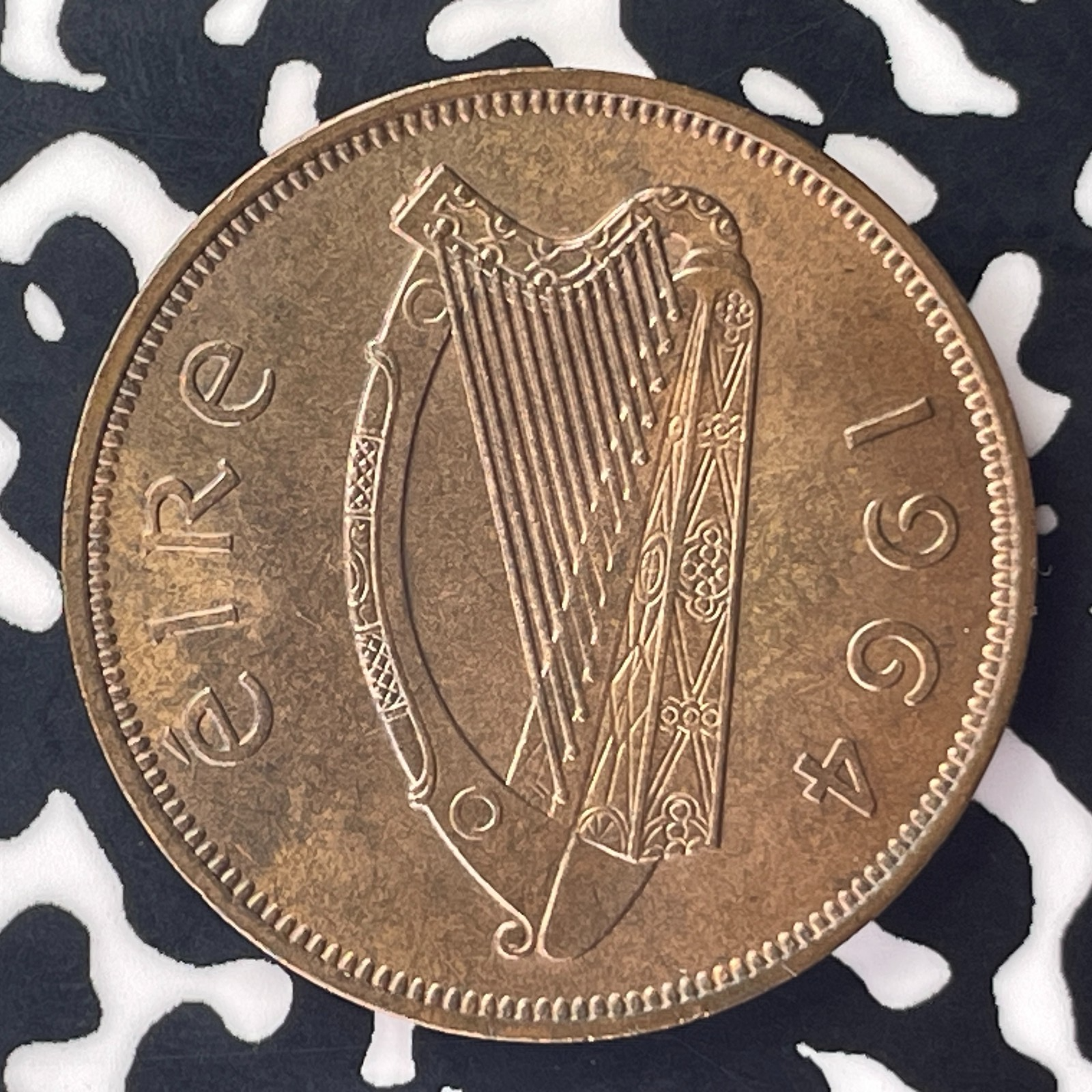 1964 Ireland 1 Penny Lot#C4639 High Grade! Beautiful!