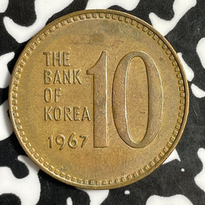 1967 South Korea 10 Won Lot#E1787 Nice!