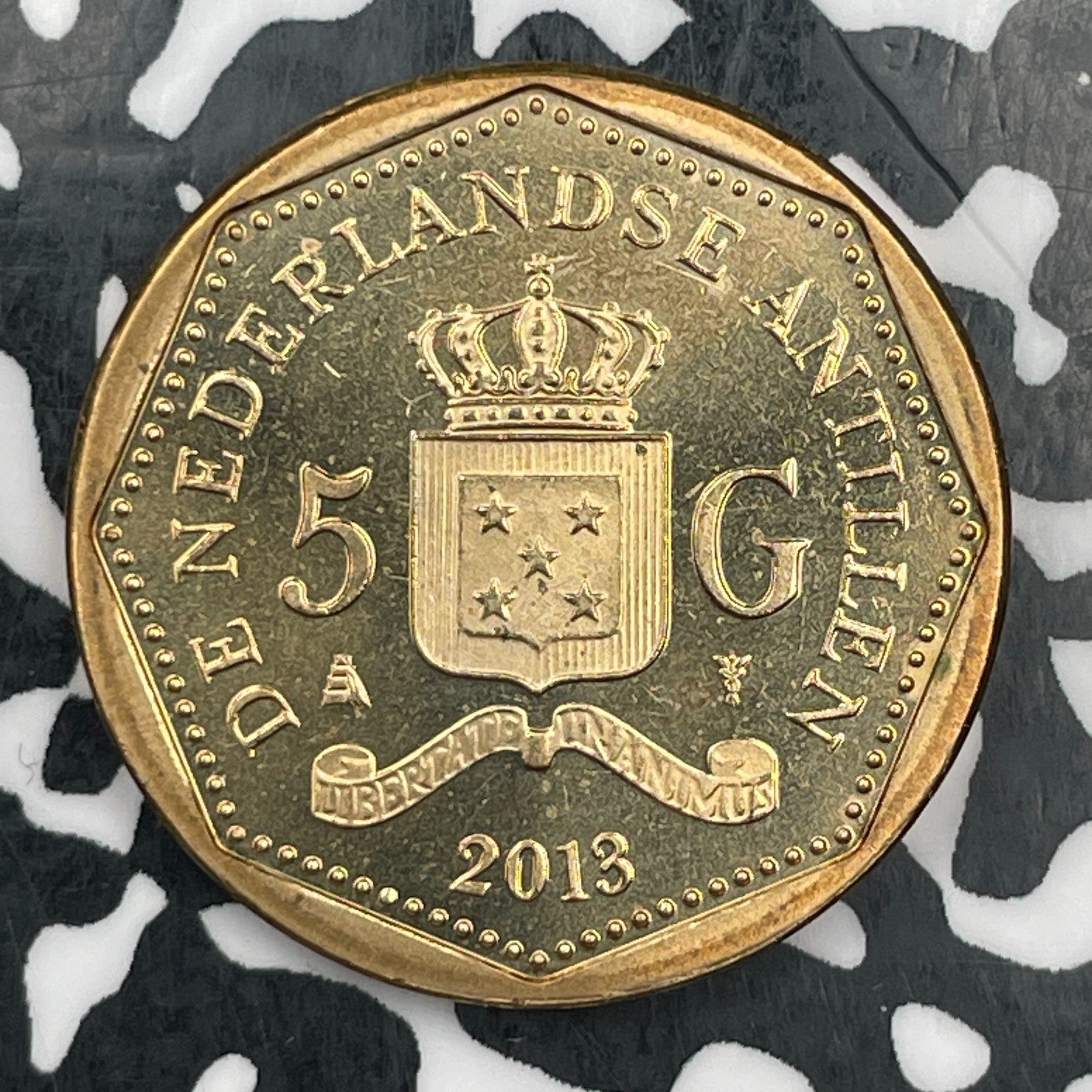 2013 Netherlands Antilles 5 Gulden Lot#F9323 High Grade! Beautiful!