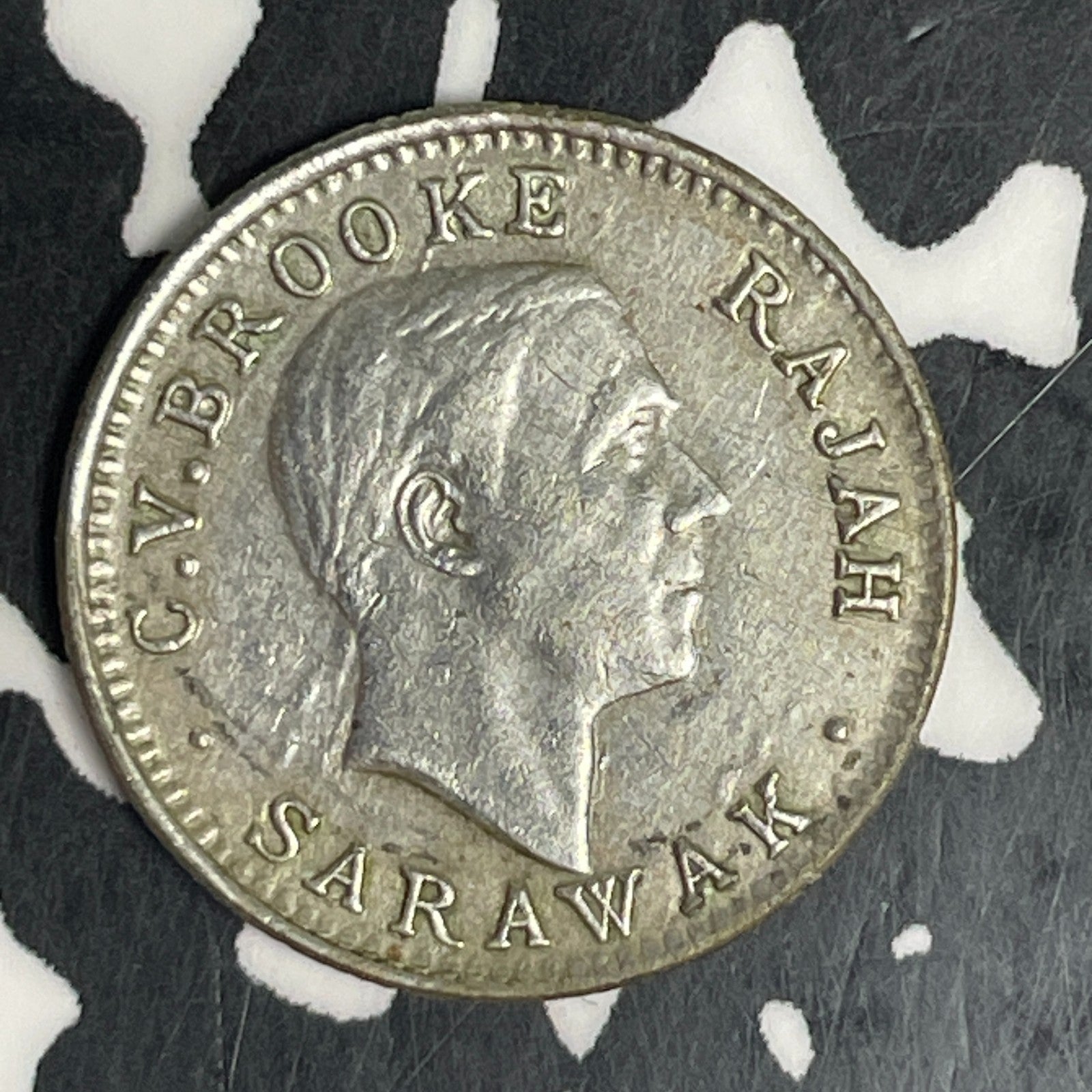 1920-H Sarawak 5 Cents Lot#JM0461 Silver! Scarce! Nice! KM#13
