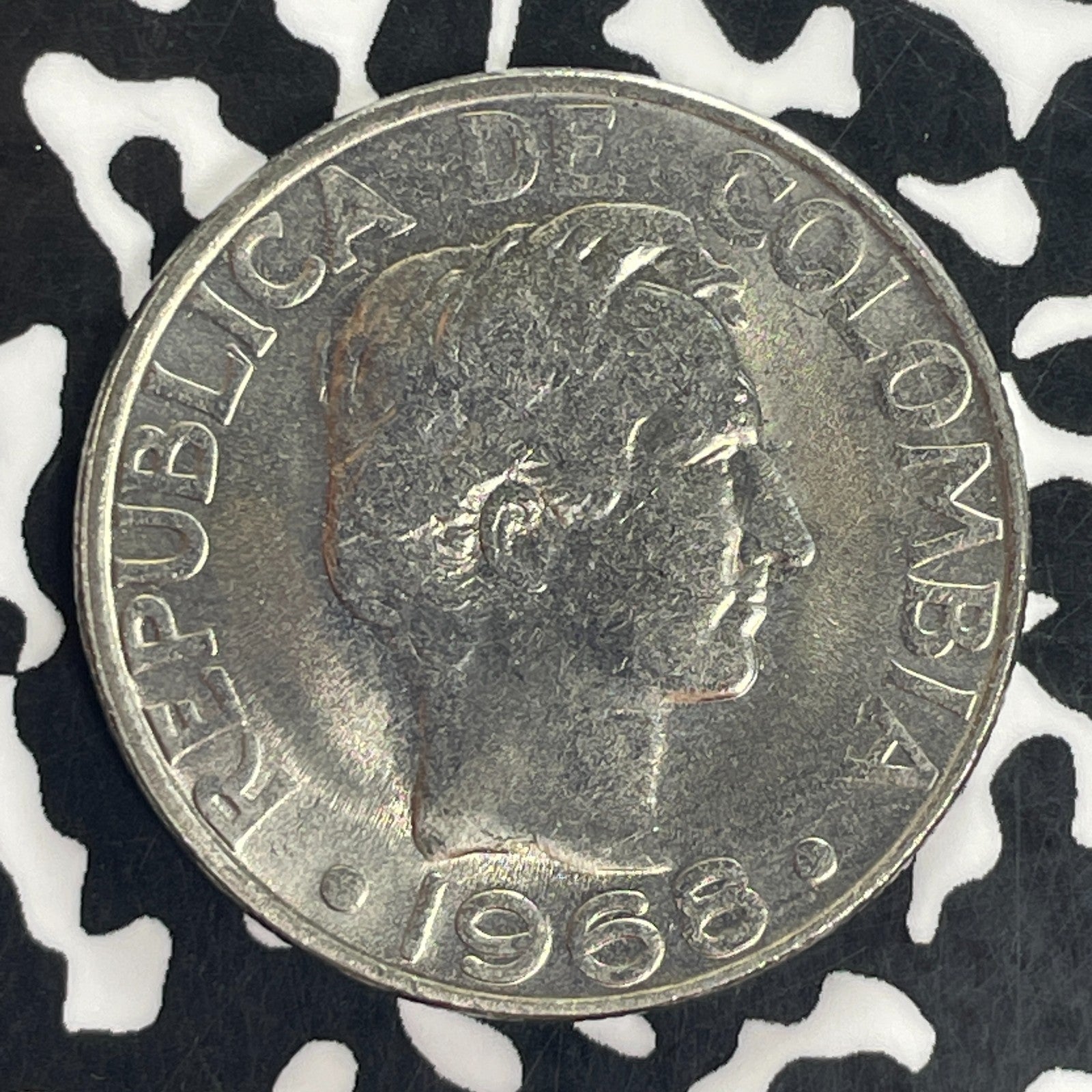1968 Colombia 50 Centavos Lot#C4974 High Grade! Beautiful!