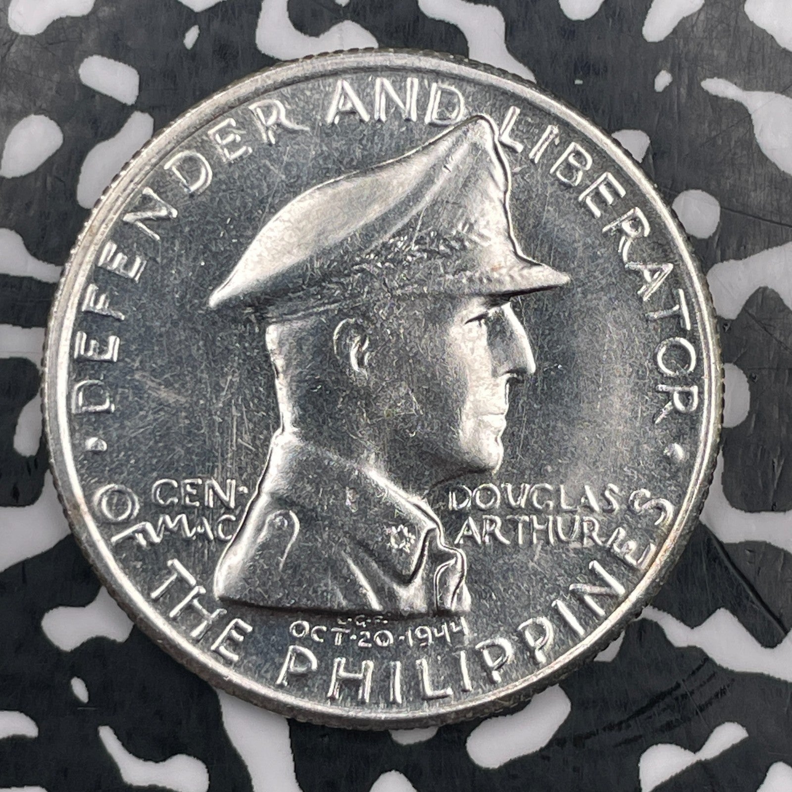 1947-S Philippines MacArthur 1 Peso Lot#JM1951 Silver! High Grade! Beautiful!